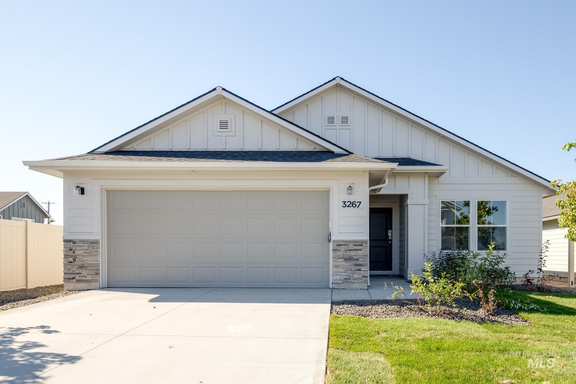 3267 W Morere Dr Property Photo 1