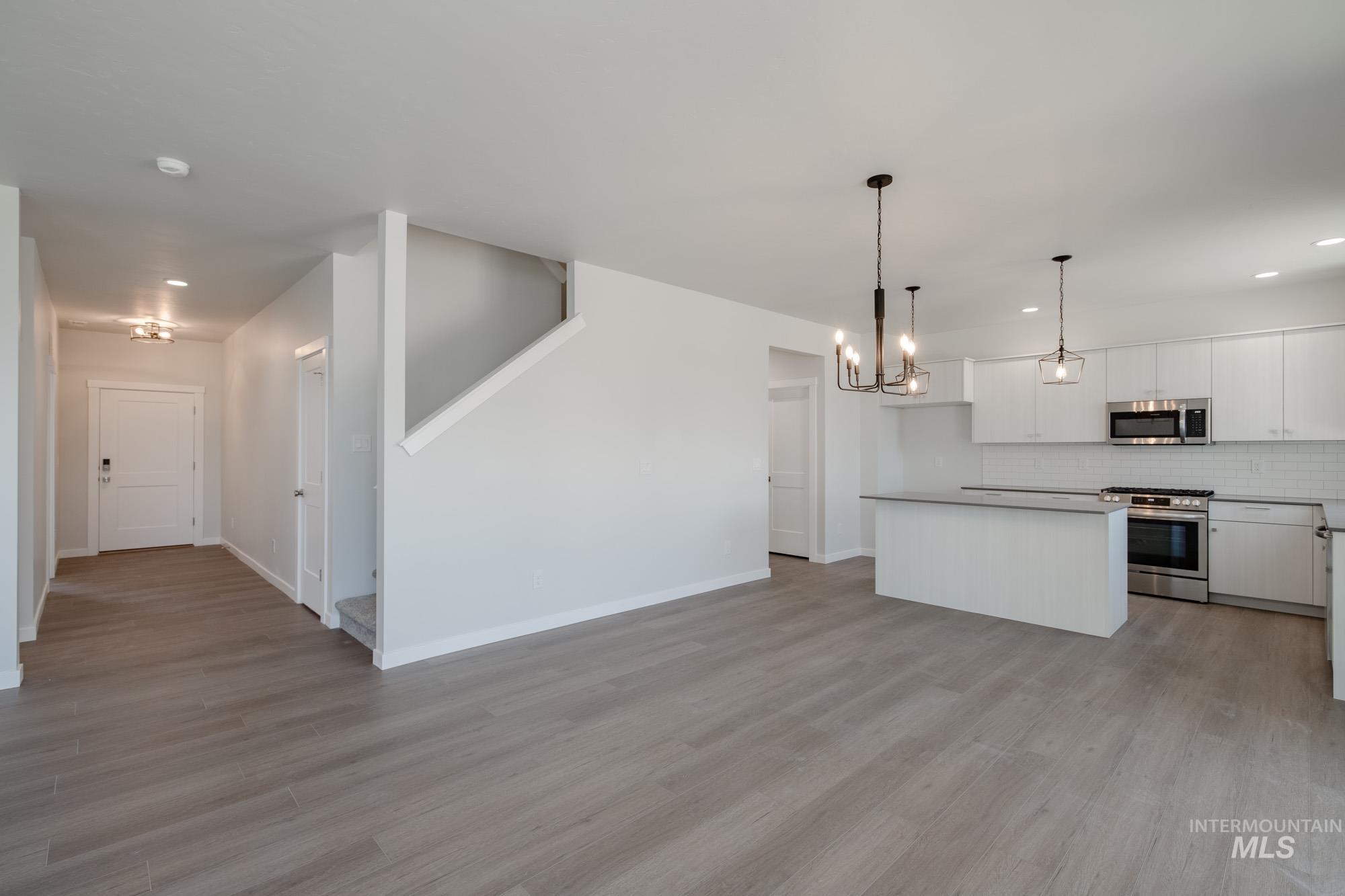 6447 S Sunfish Way Property Photo 12