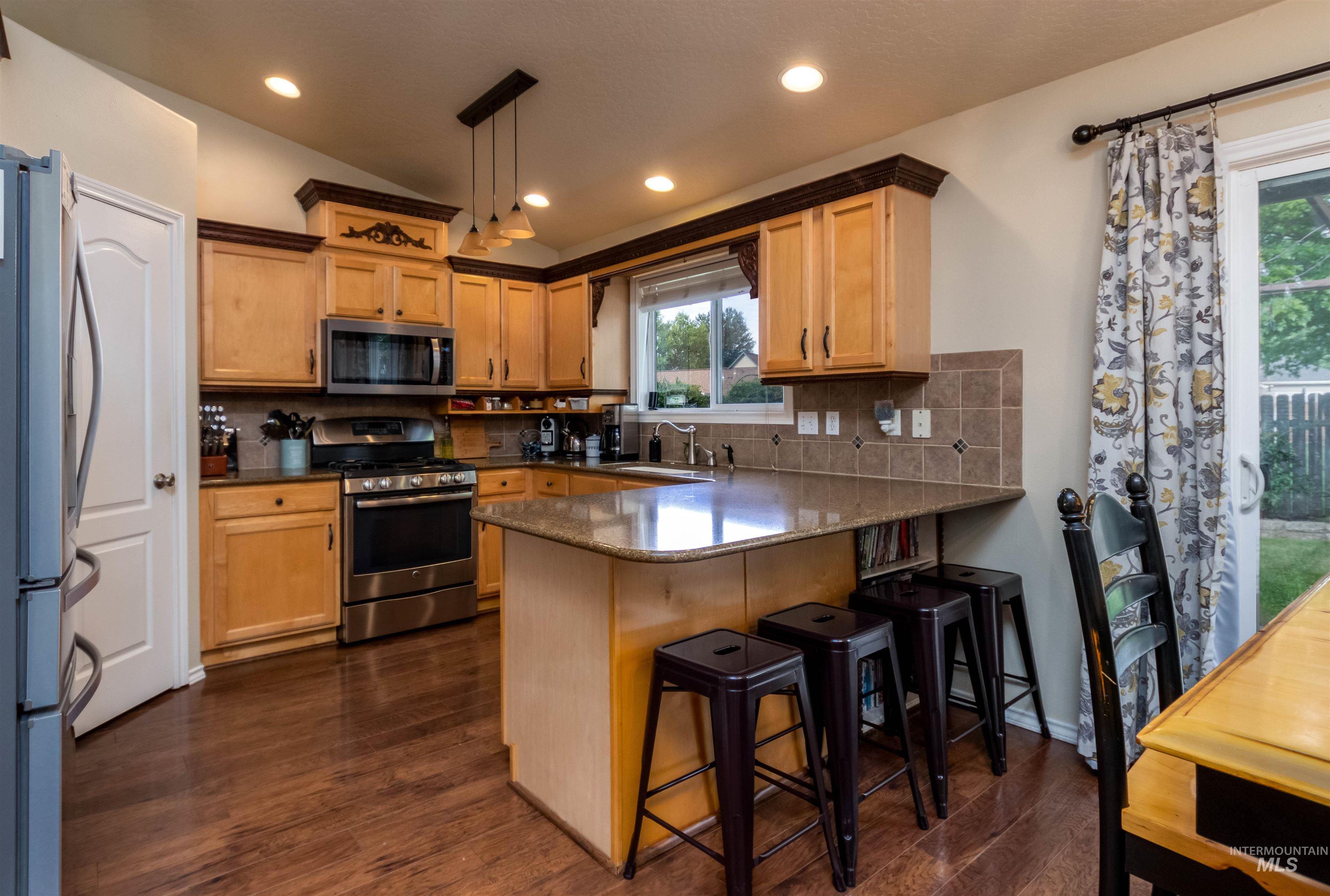 485 N Nebula Property Photo 9