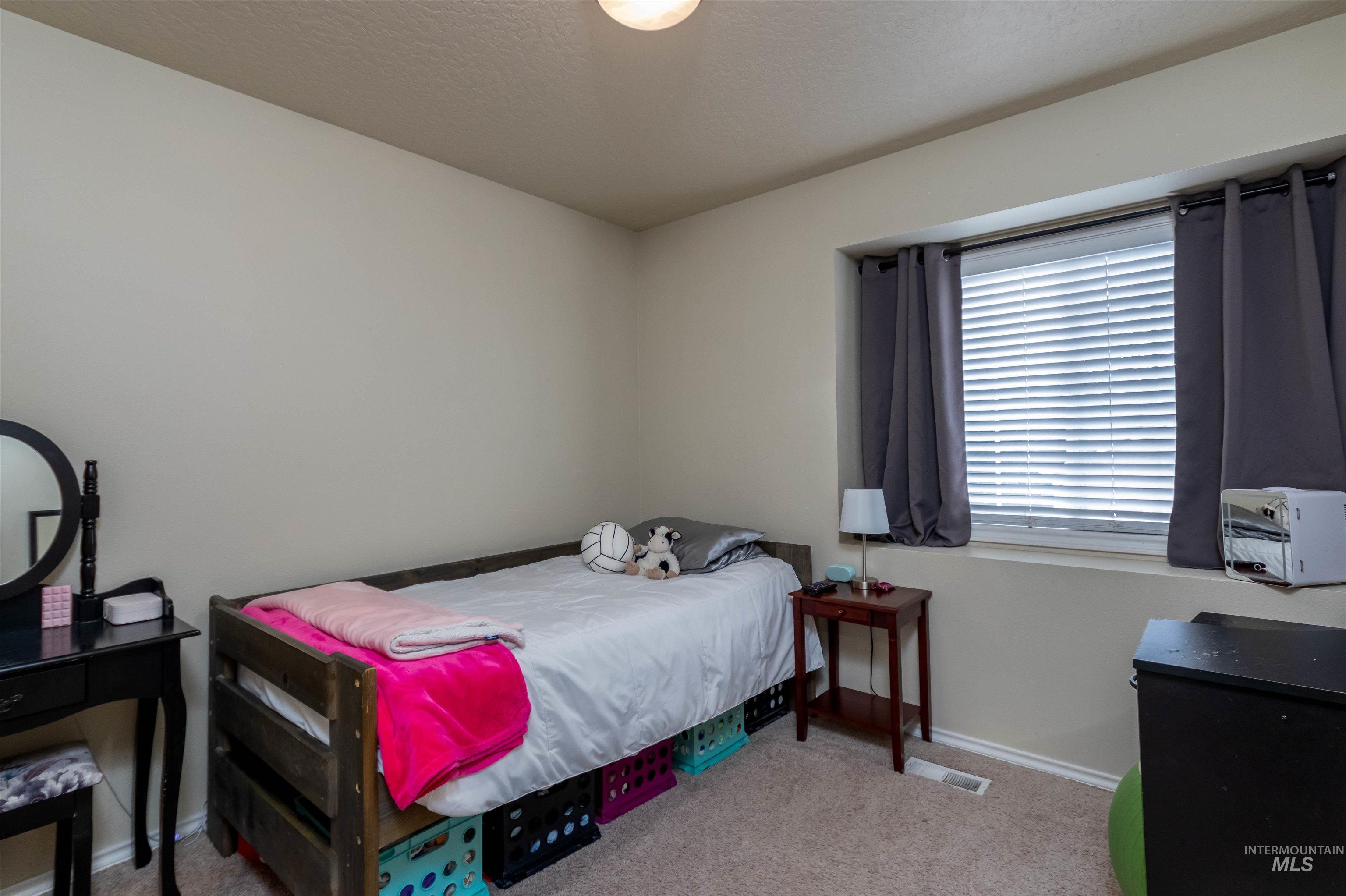 485 N Nebula Property Photo 15