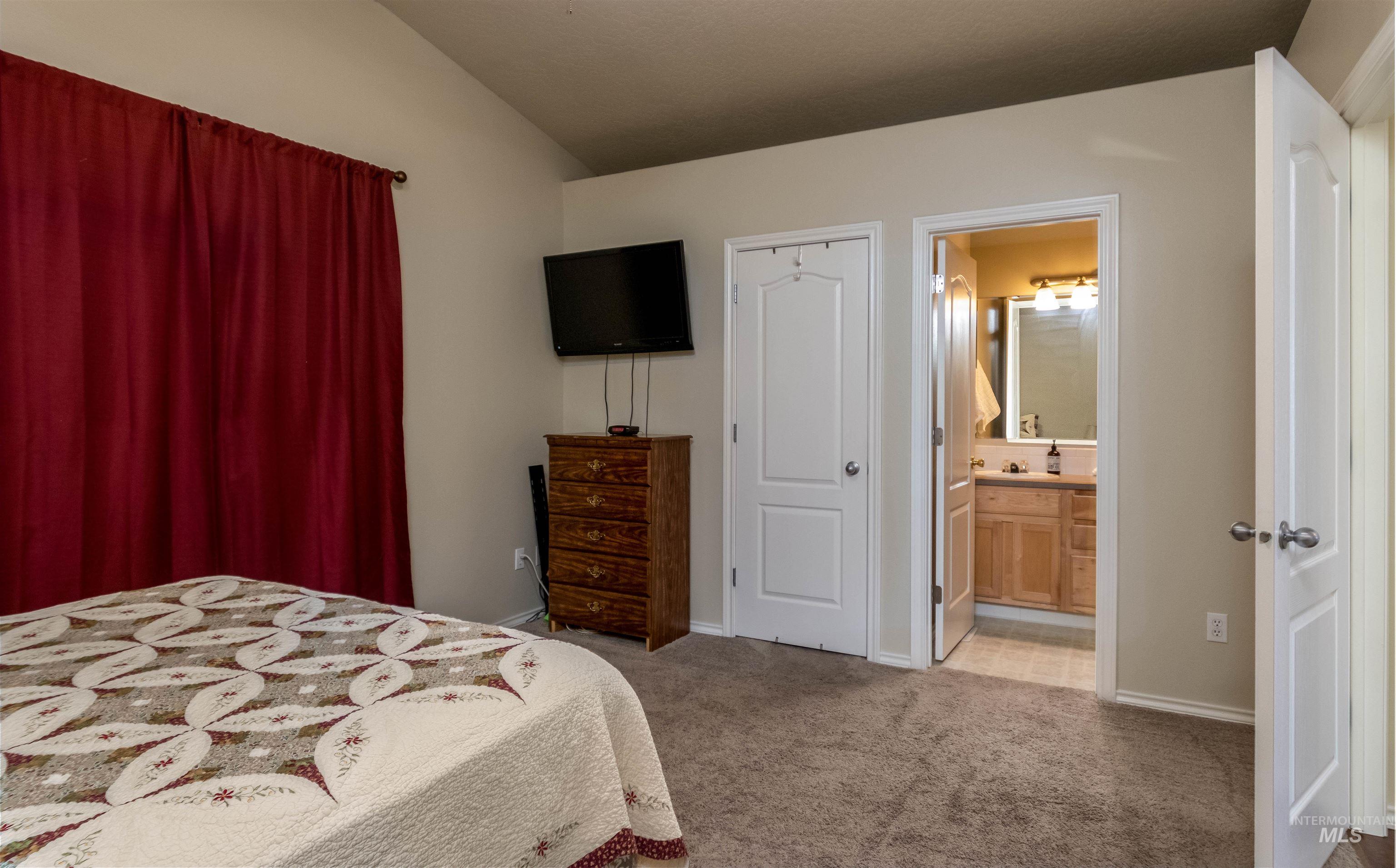 485 N Nebula Property Photo 17