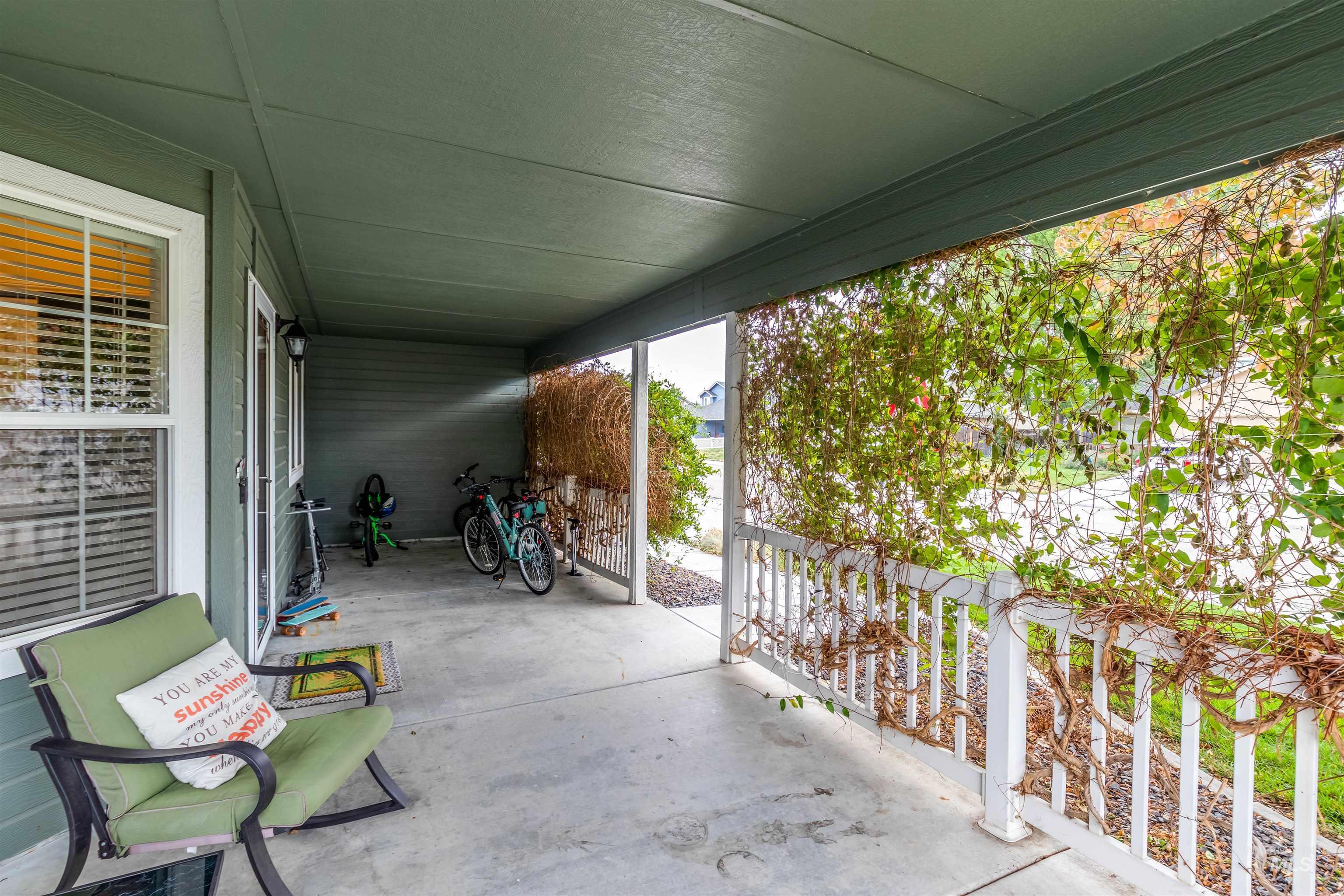 485 N Nebula Property Photo 25