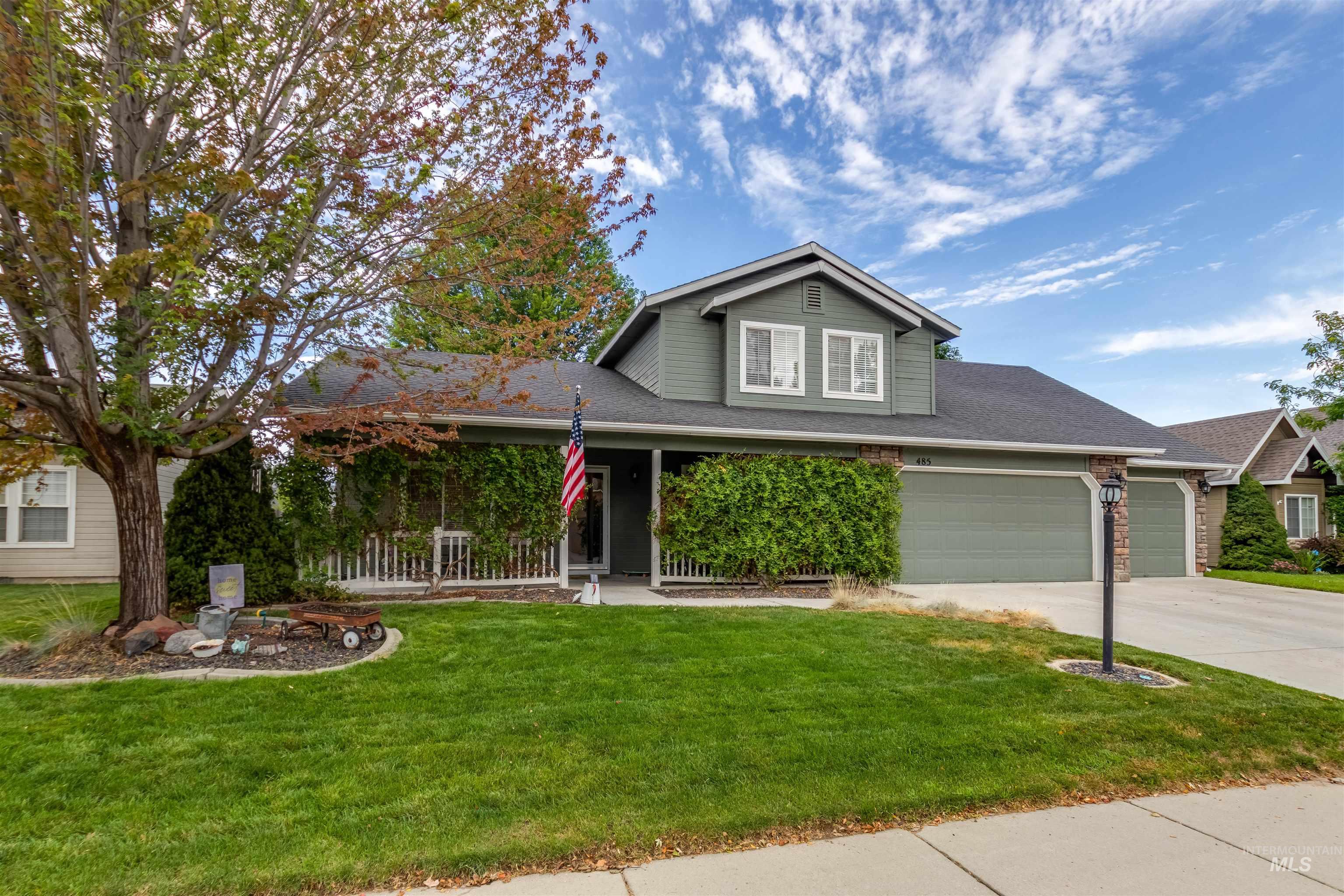 485 N Nebula Property Photo 26