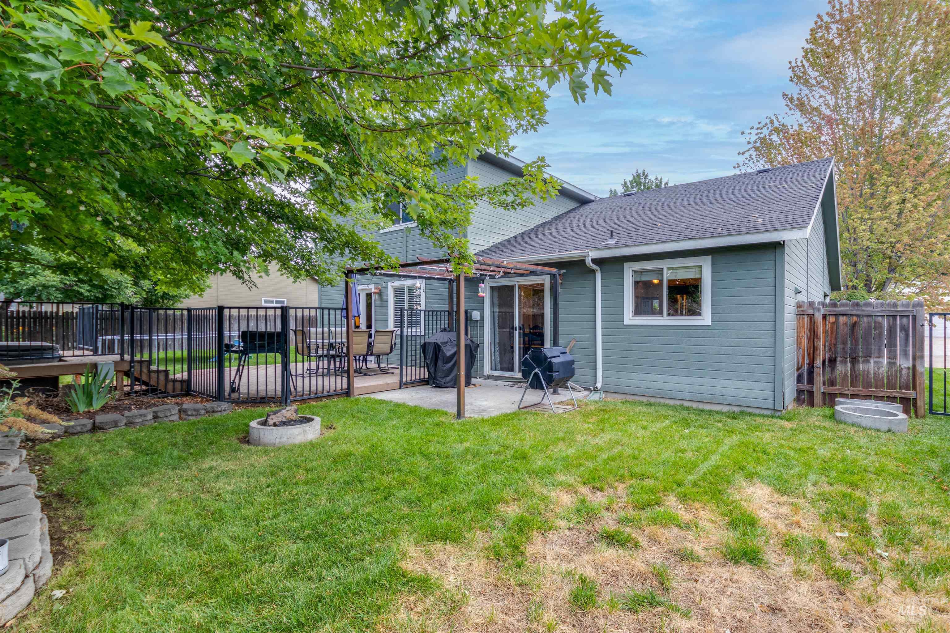 485 N Nebula Property Photo 30