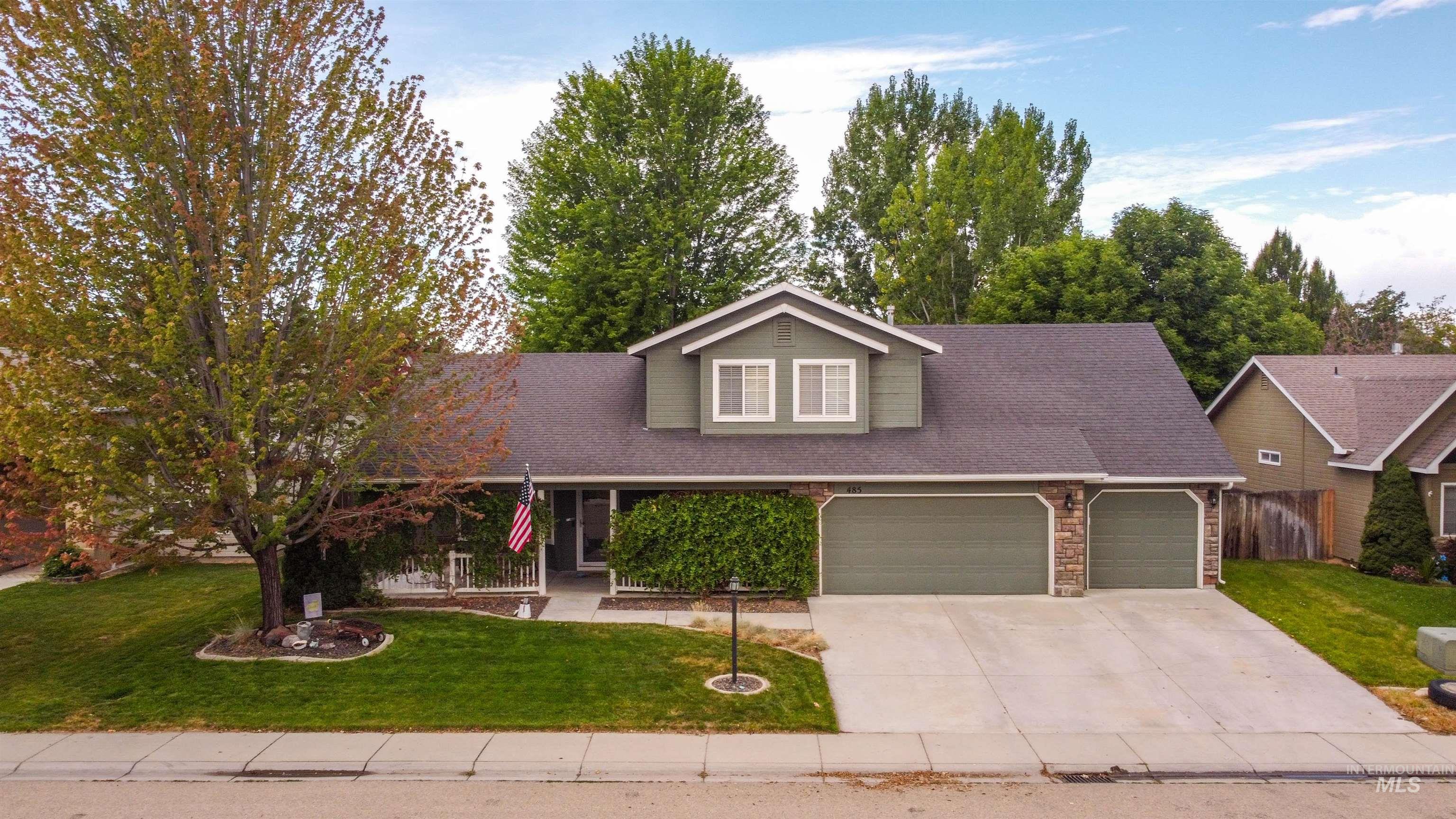485 N Nebula Property Photo 39