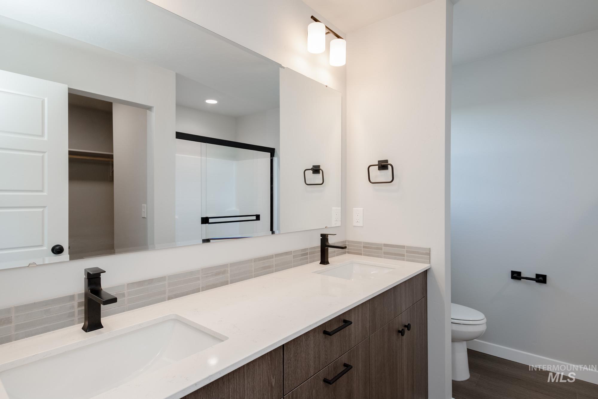 6817 S Old Farm Ave Property Photo 21