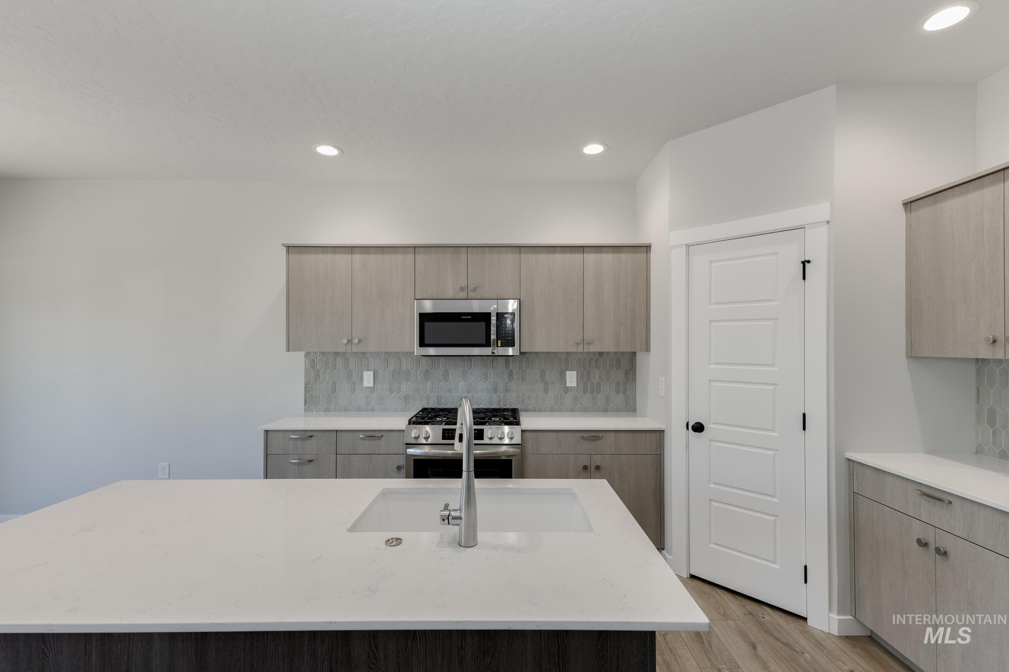 10108 W La Jolla Ct Property Photo 4