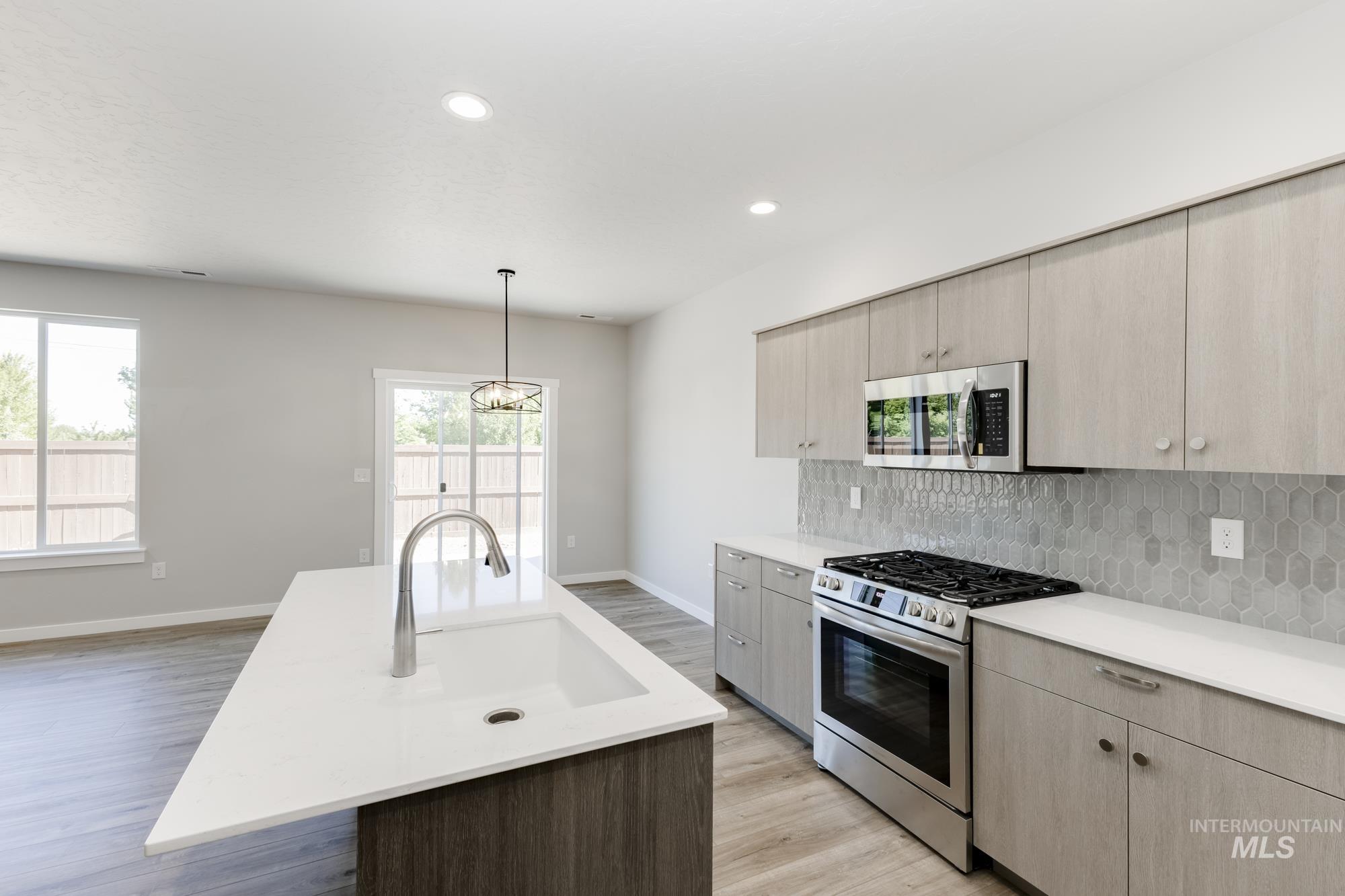 10108 W La Jolla Ct Property Photo 5