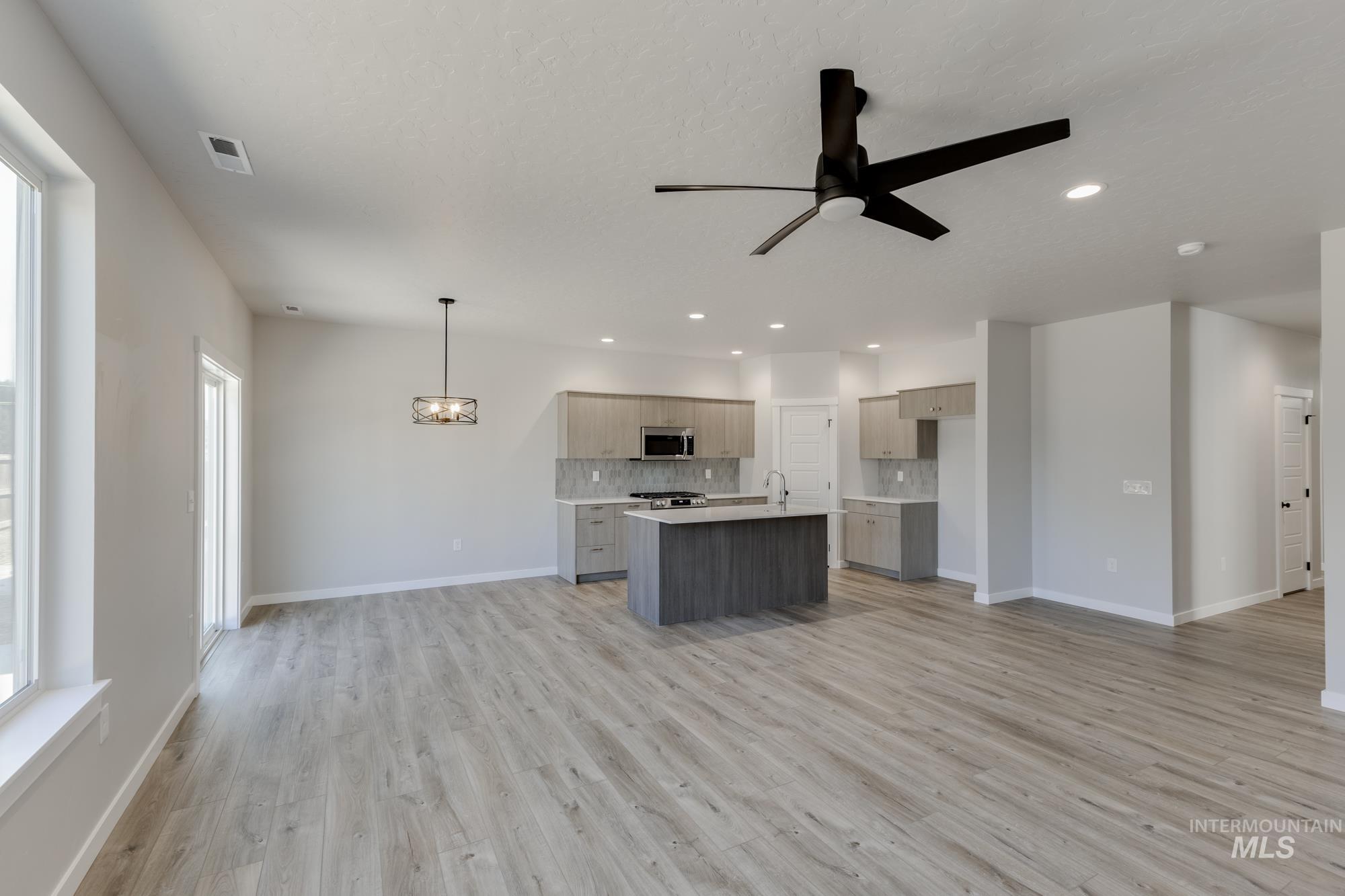 10108 W La Jolla Ct Property Photo 11