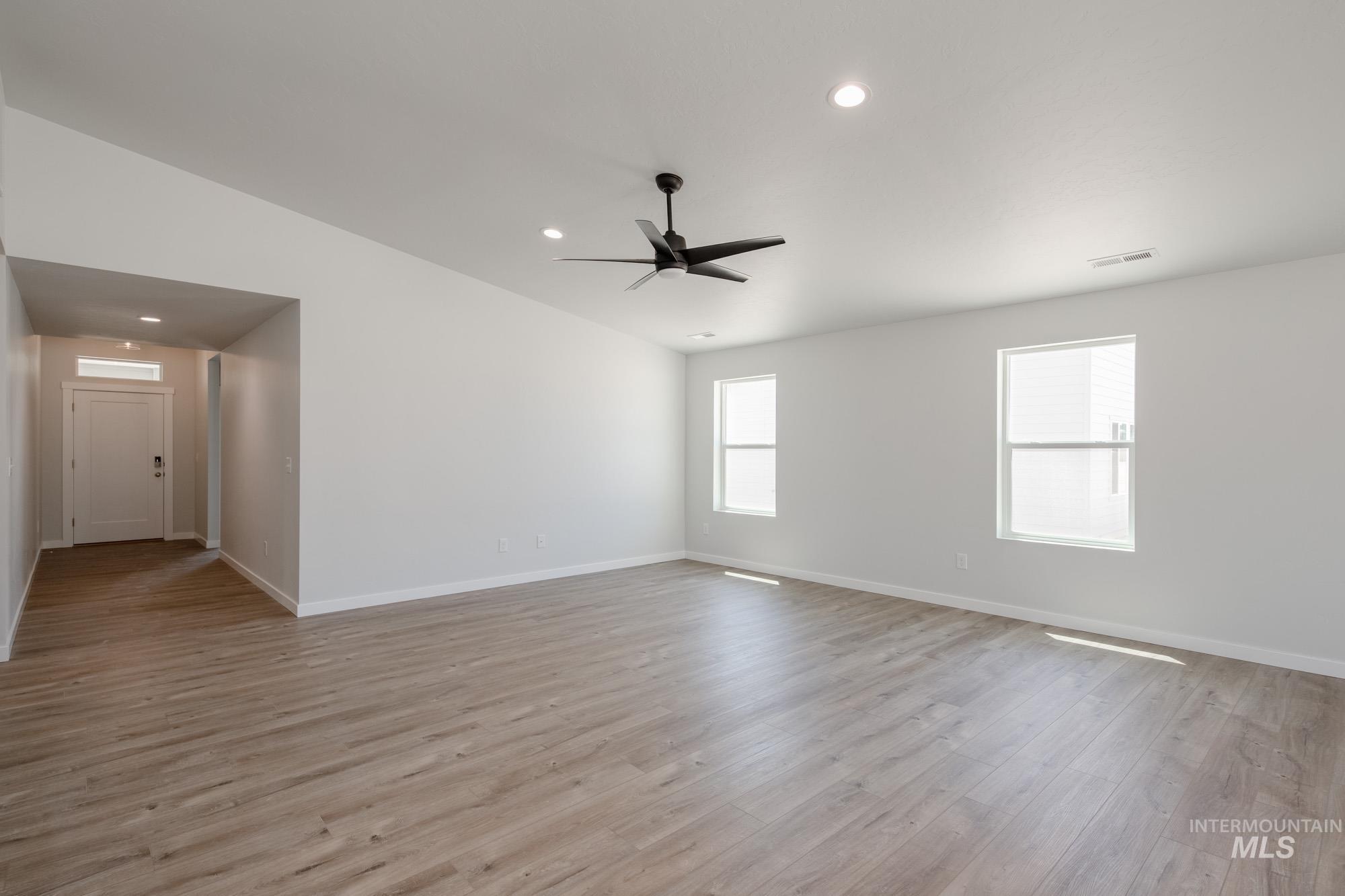 16753 Sentinel Ave Property Photo 12