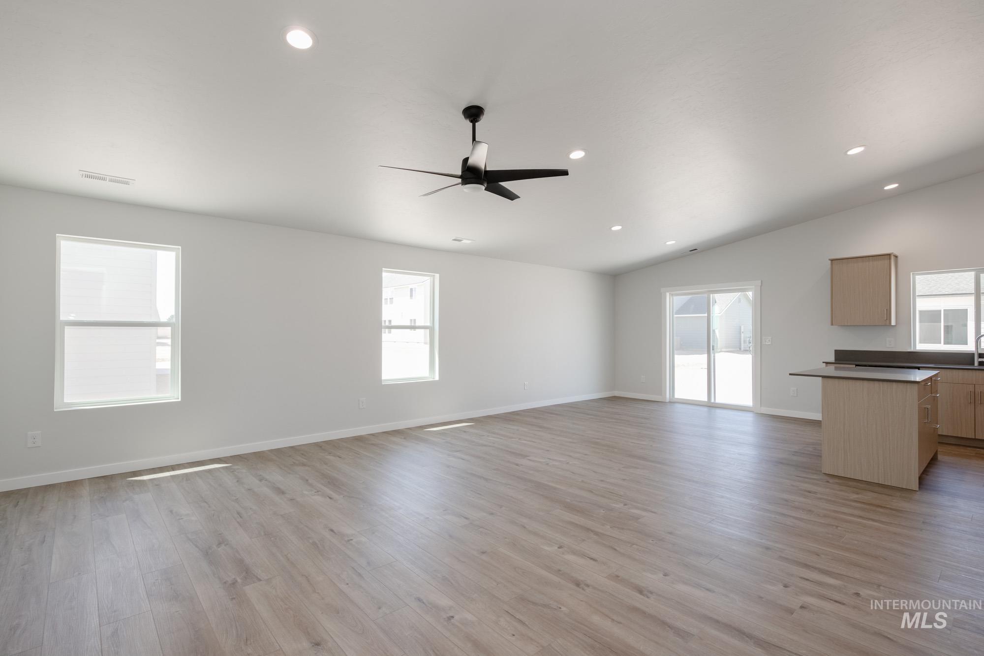 16753 Sentinel Ave Property Photo 13