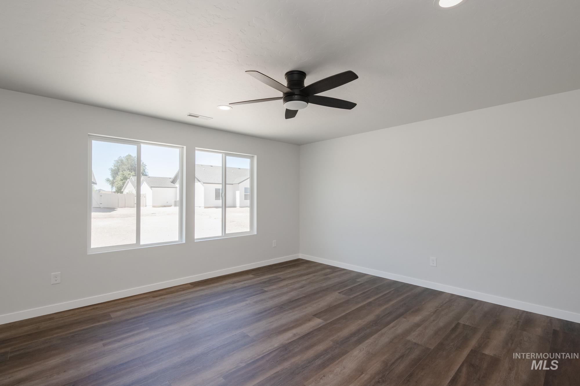 16739 Sentinel Ave Property Photo 11