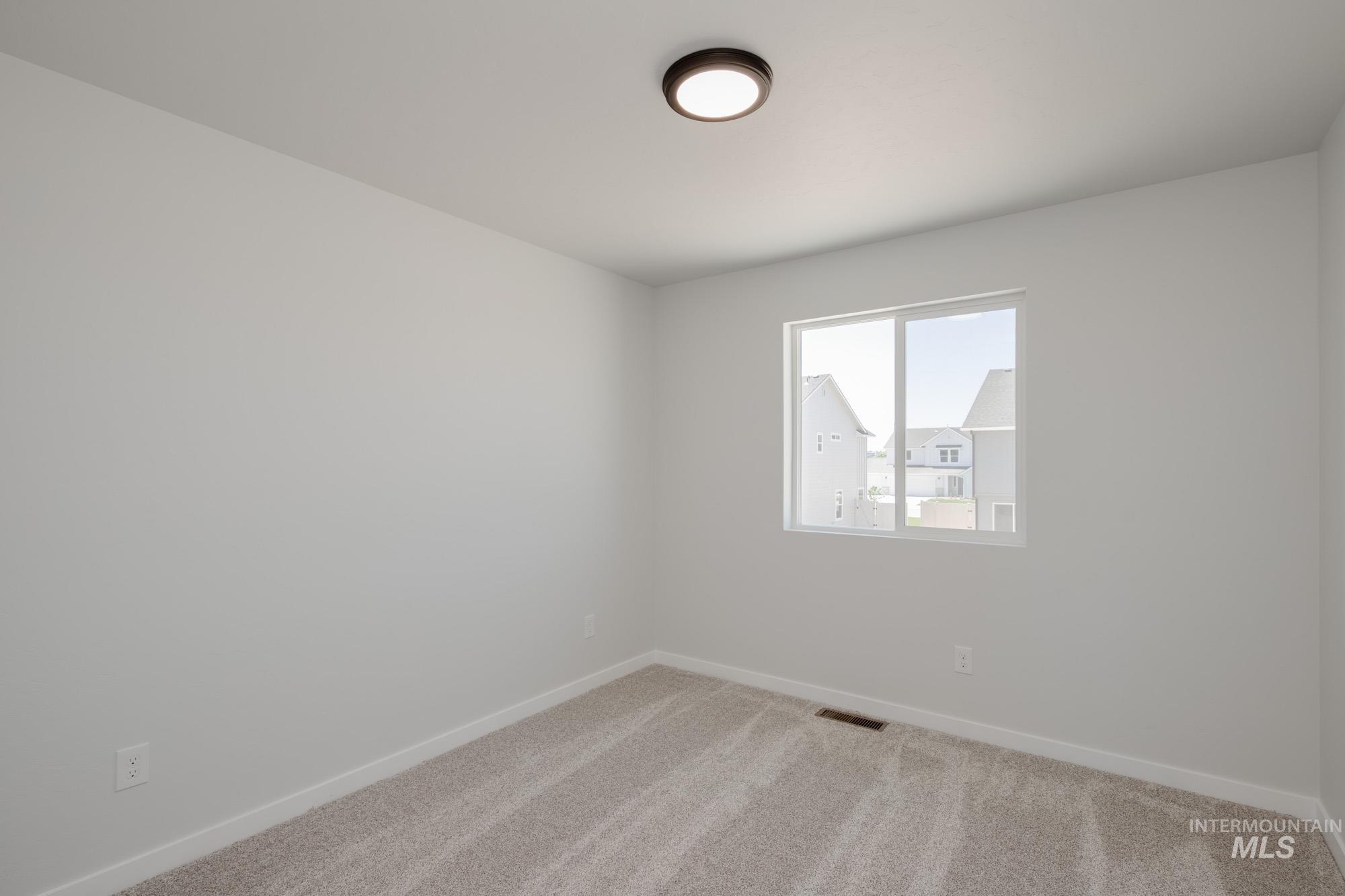 16739 Sentinel Ave Property Photo 21