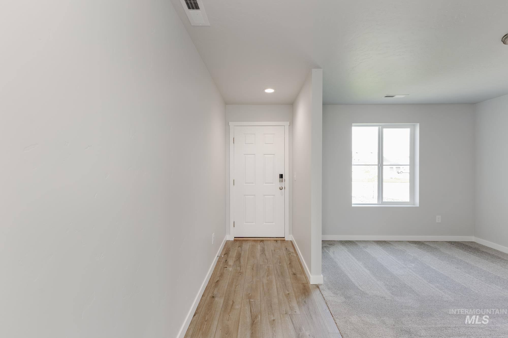 13377 Regrade St Property Photo 3