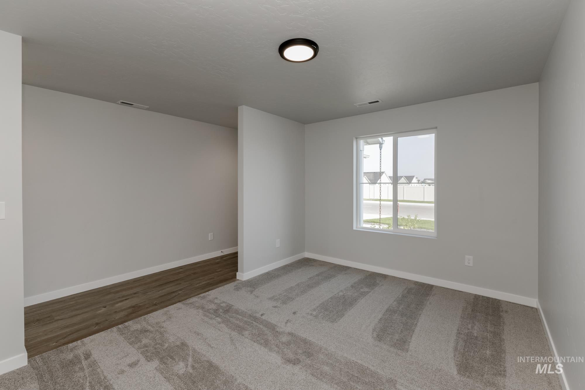 13377 Regrade St Property Photo 13