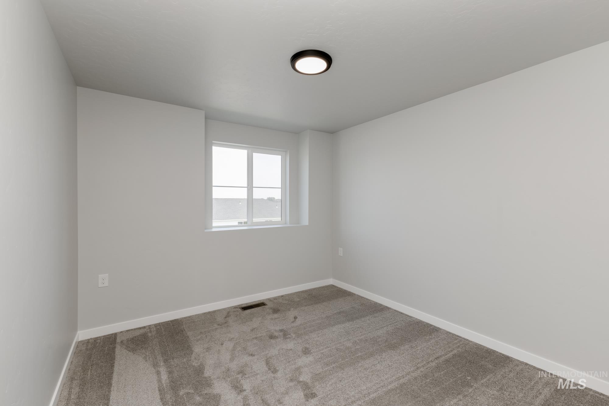 13377 Regrade St Property Photo 17