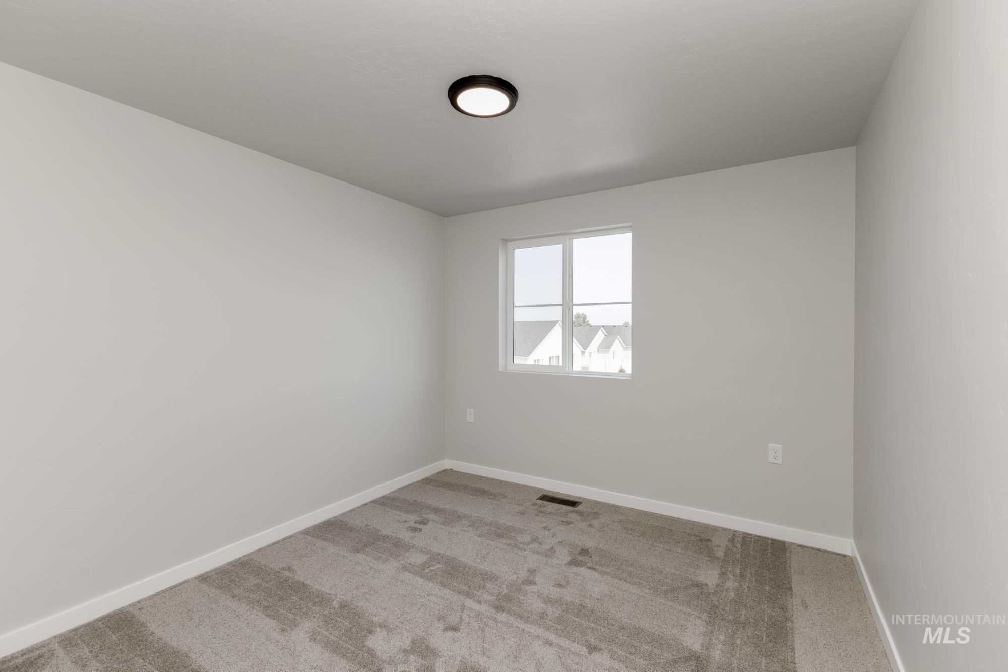 13377 Regrade St Property Photo 18