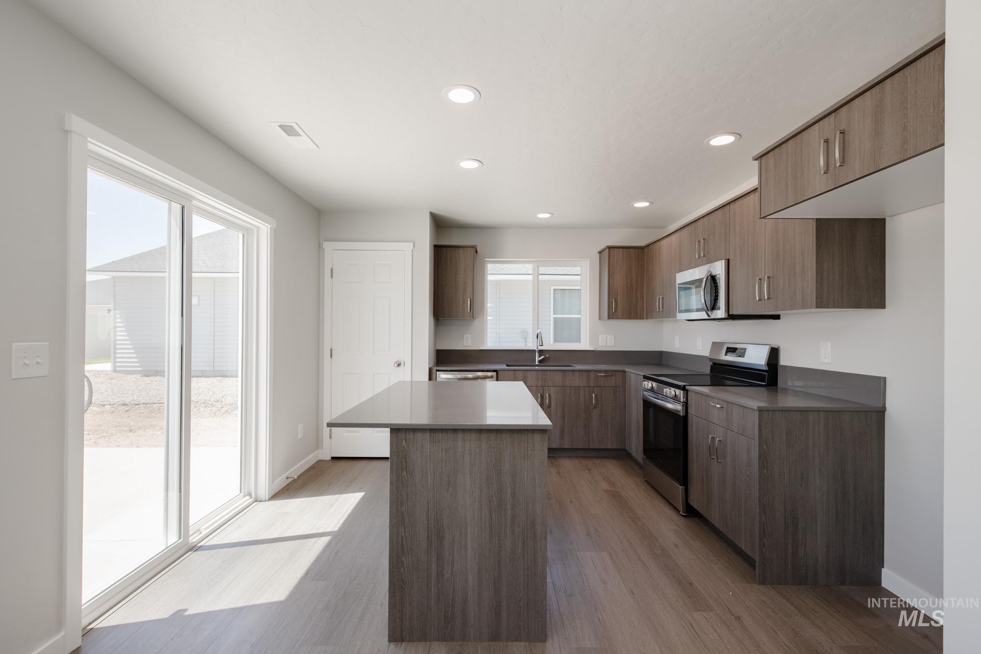 13319 Excavation Dr Property Photo 5