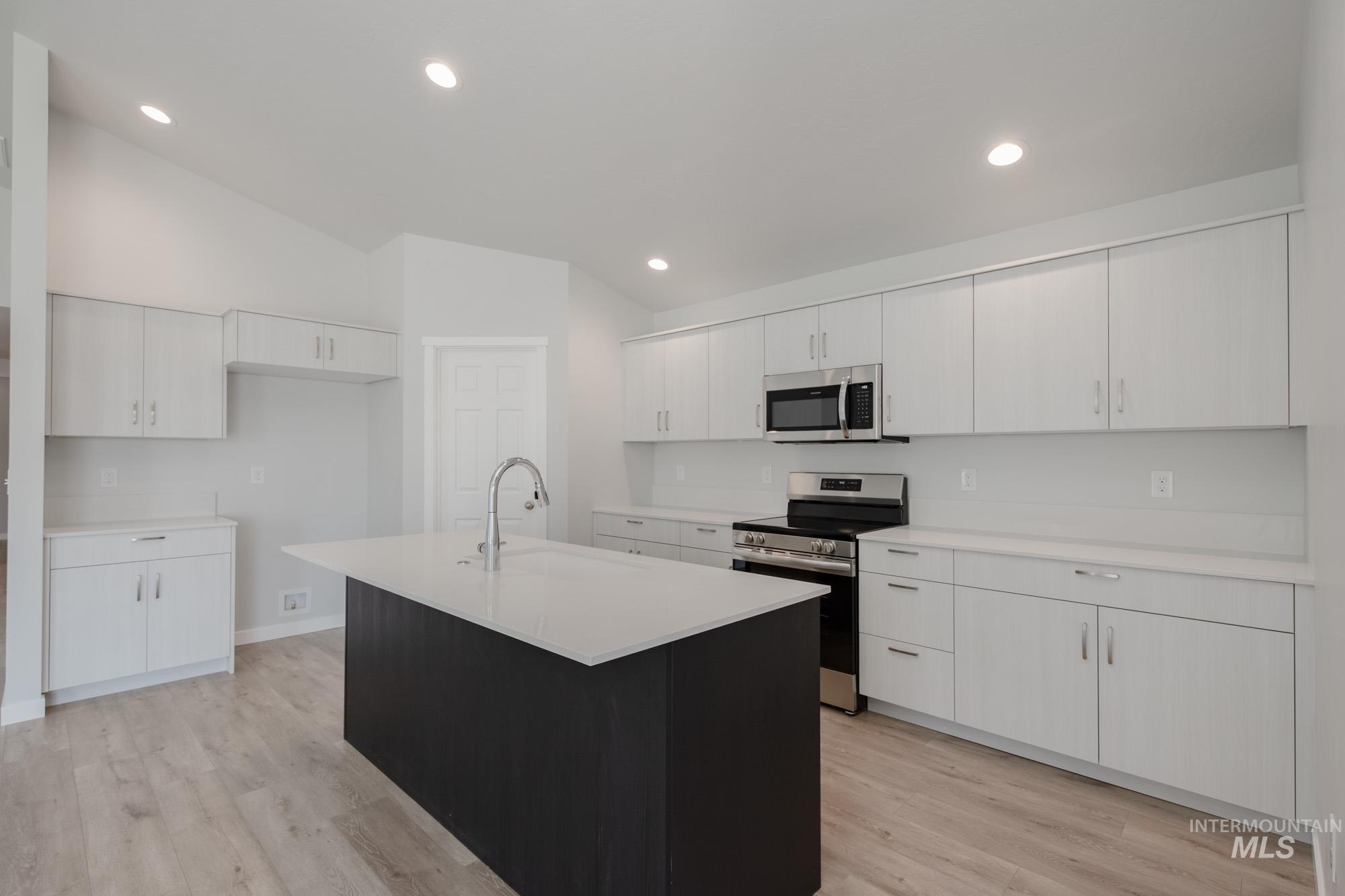 16300 Backfill Pl Property Photo 6