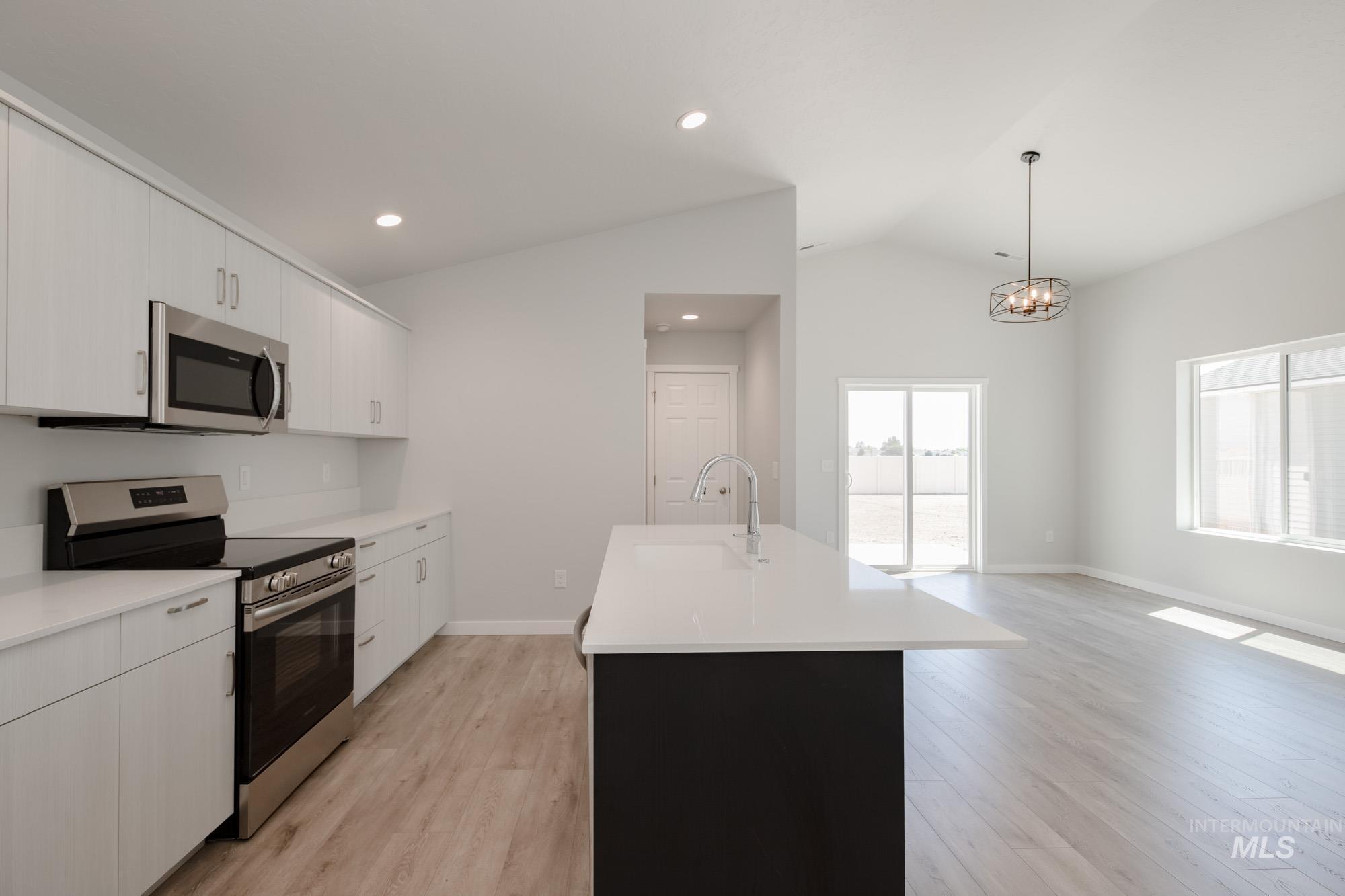 16300 Backfill Pl Property Photo 8