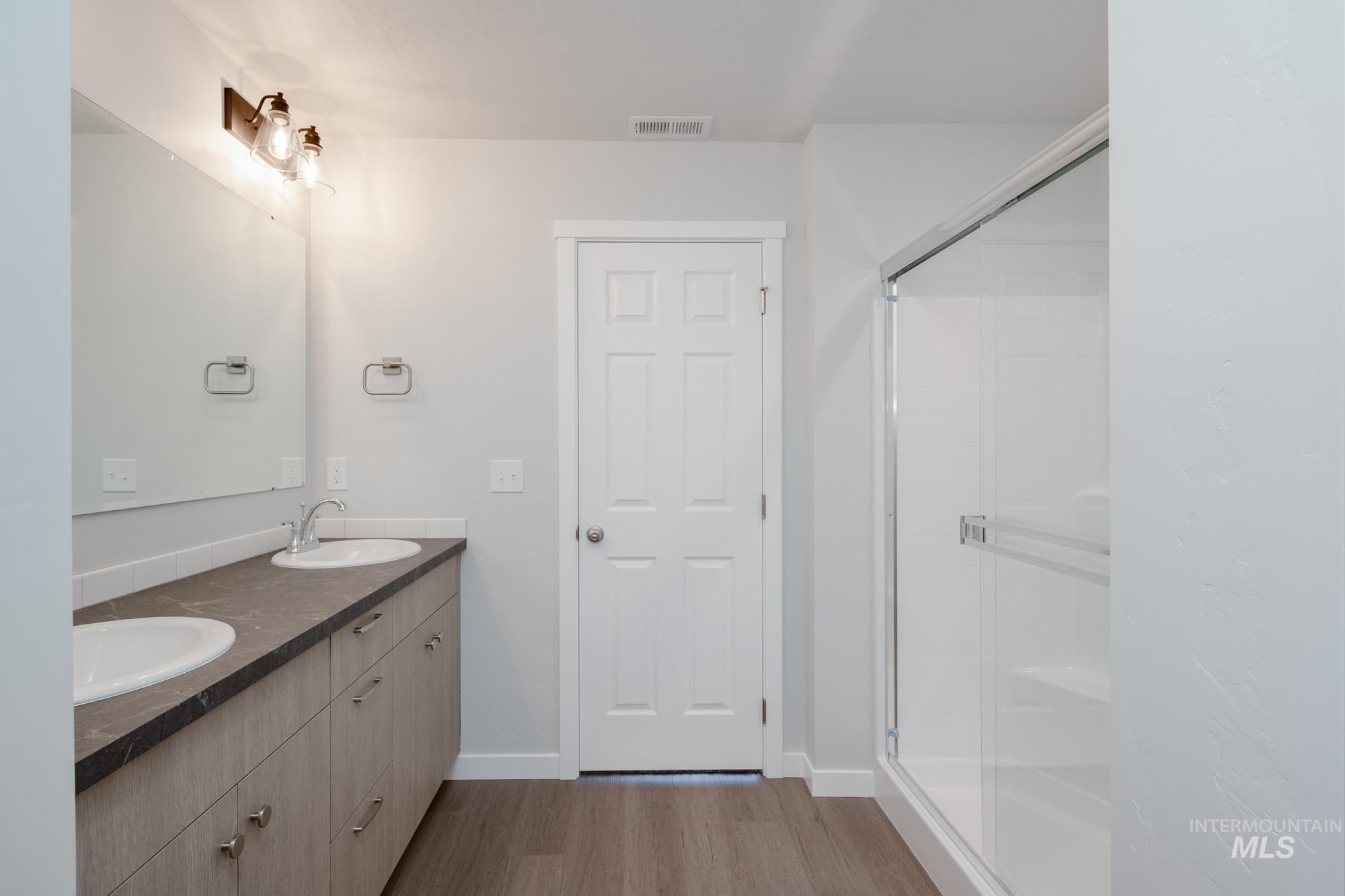 16272 Fill Ave Property Photo 23