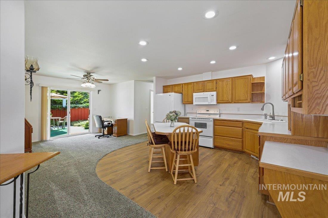 124 Country Lane Loop Property Photo 8