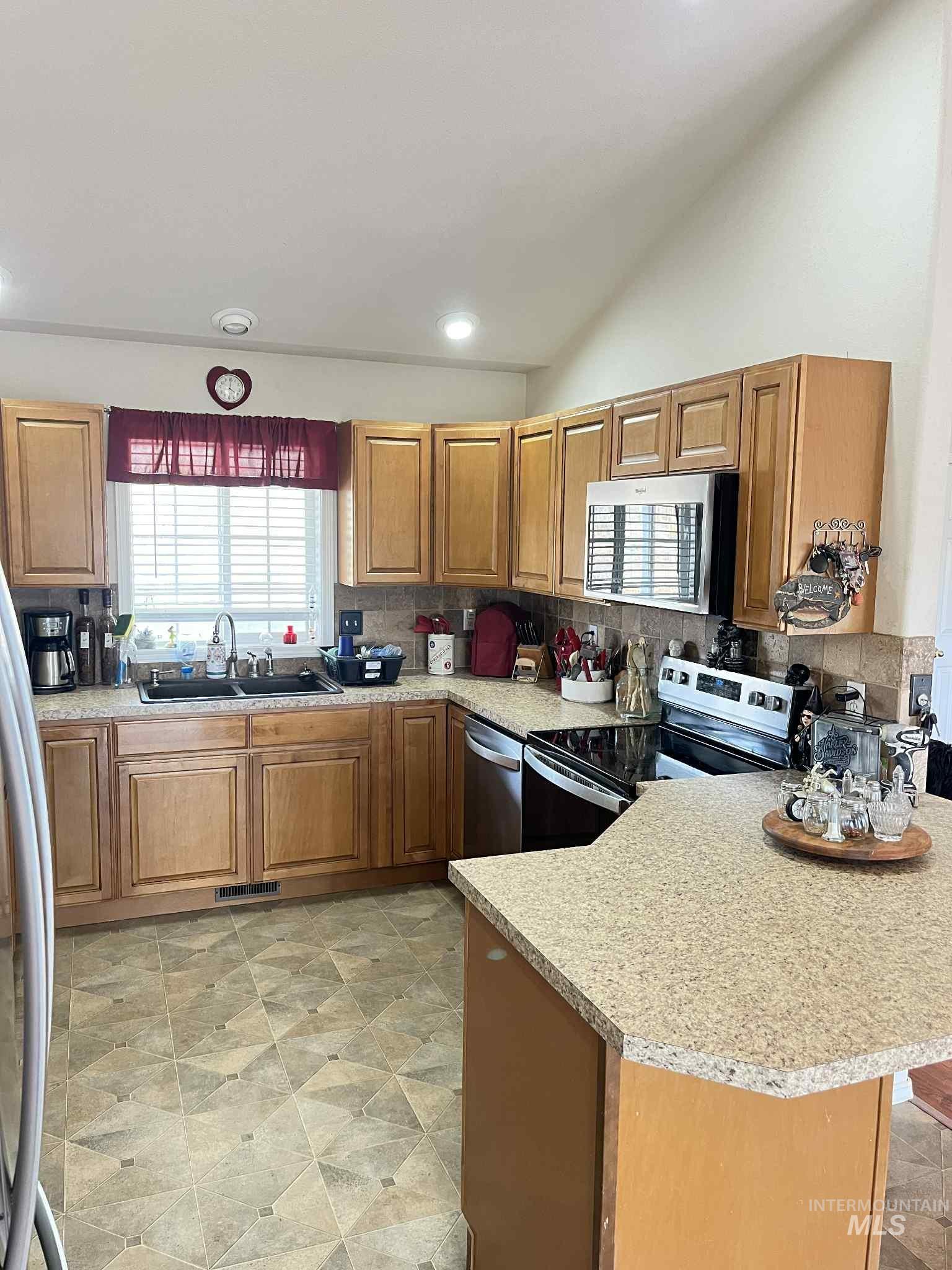 5111 Barnard Ln Property Photo 12
