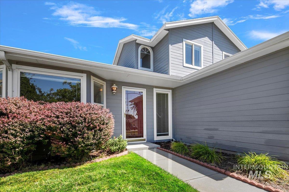 5656 S Snapdragon Pl Property Photo 1