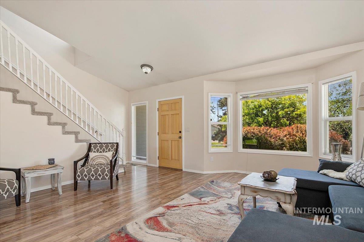 5656 S Snapdragon Pl Property Photo 4