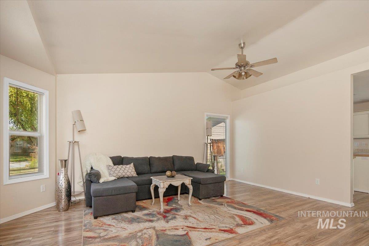 5656 S Snapdragon Pl Property Photo 7