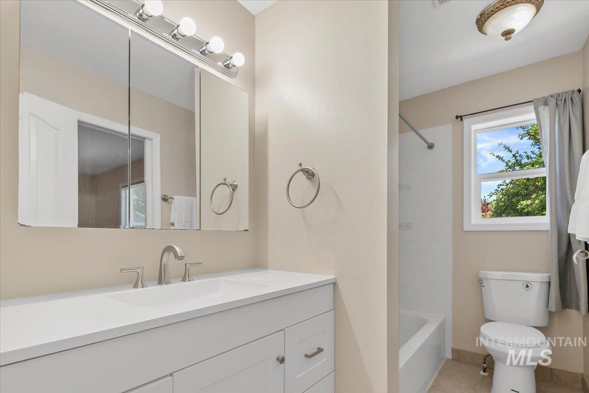 5656 S Snapdragon Pl Property Photo 15