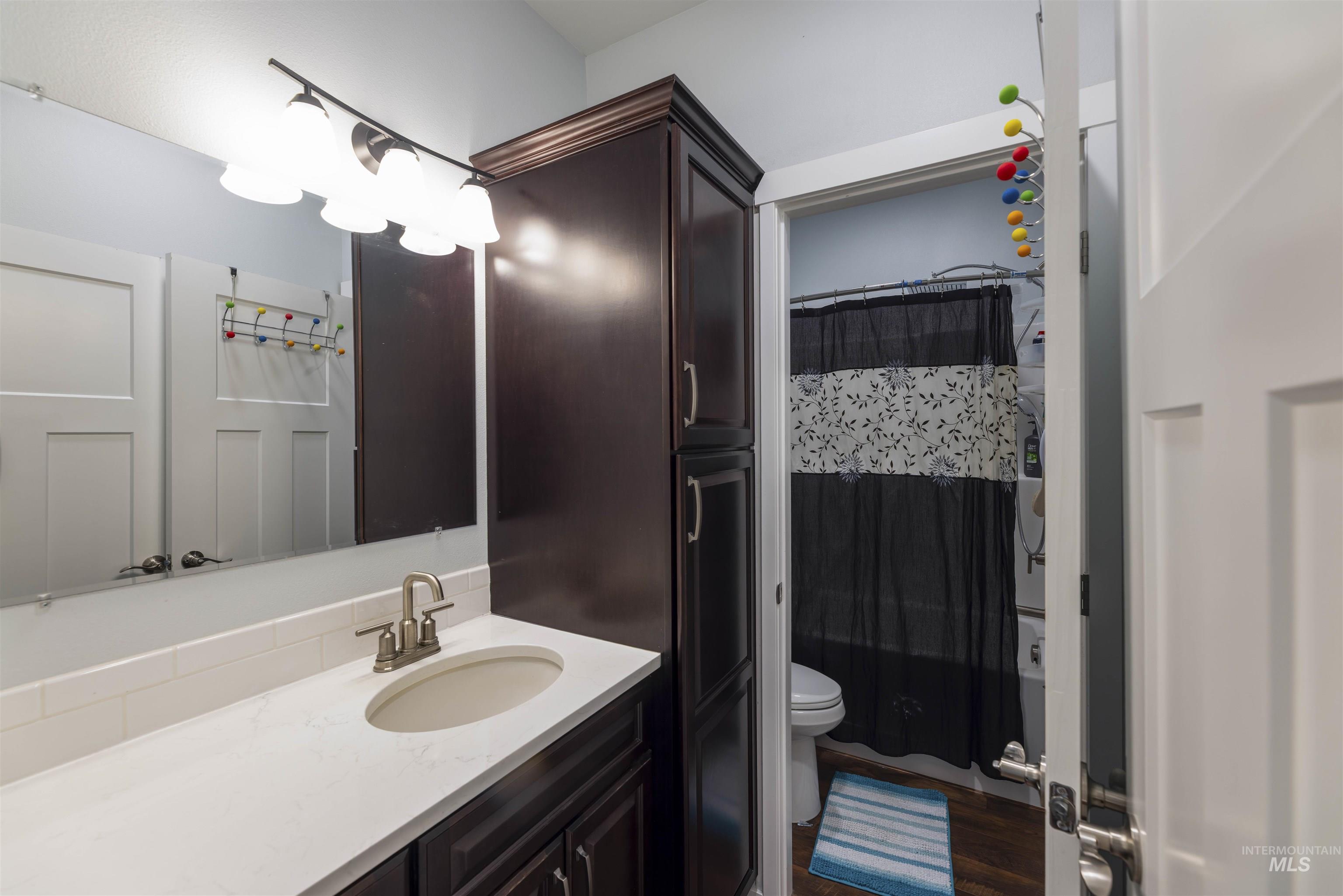 801 Washington Property Photo 24