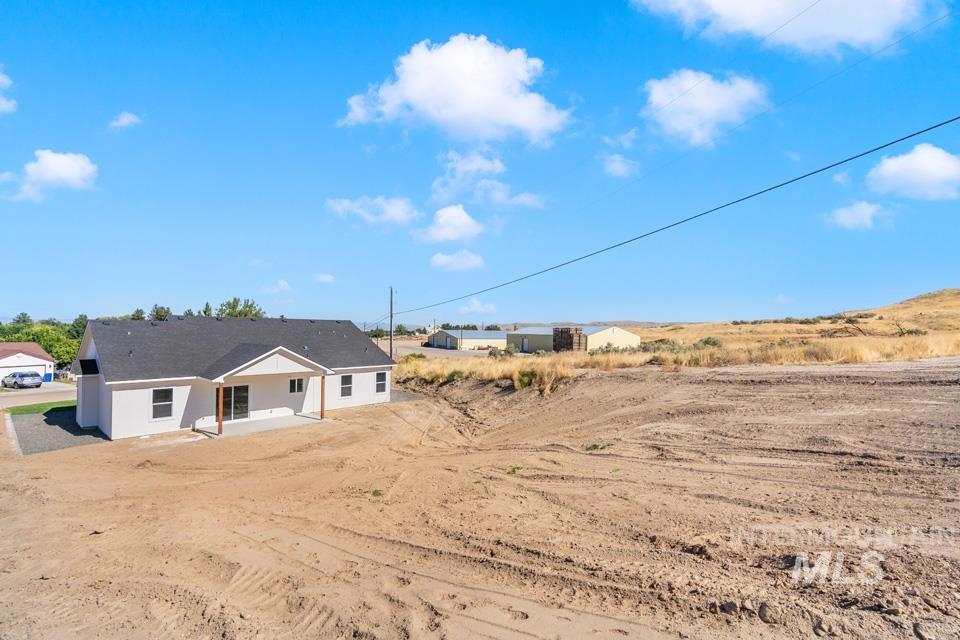 881 S Iowa Property Photo 7