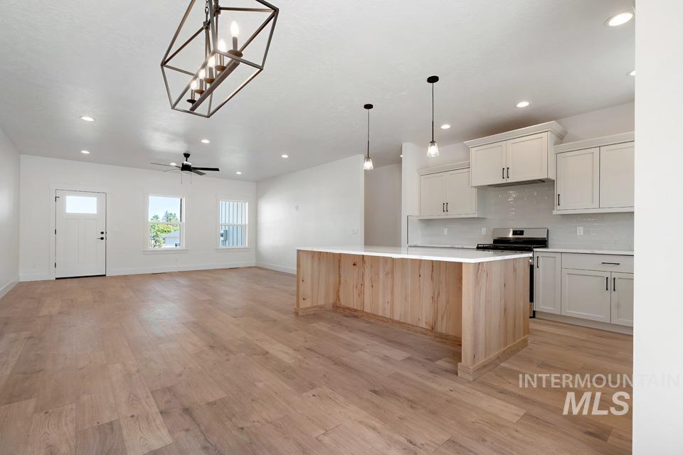 881 S Iowa Property Photo 12