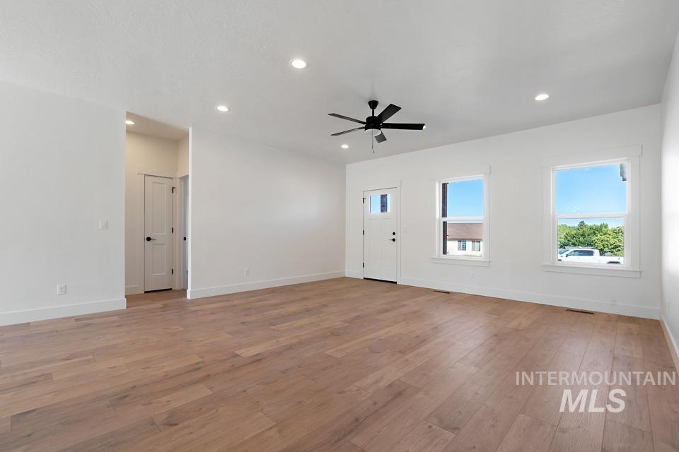 881 S Iowa Property Photo 20