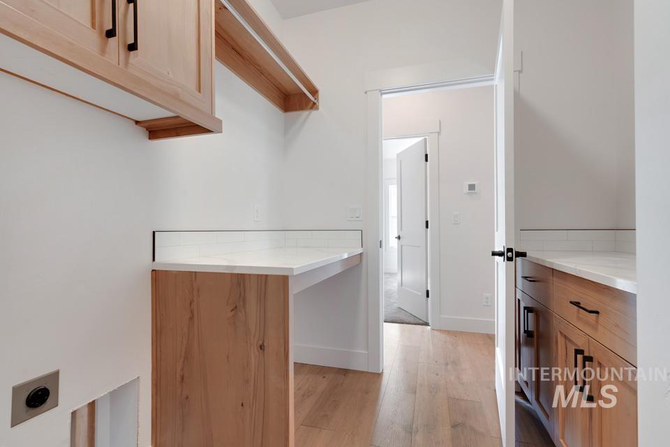 881 S Iowa Property Photo 33