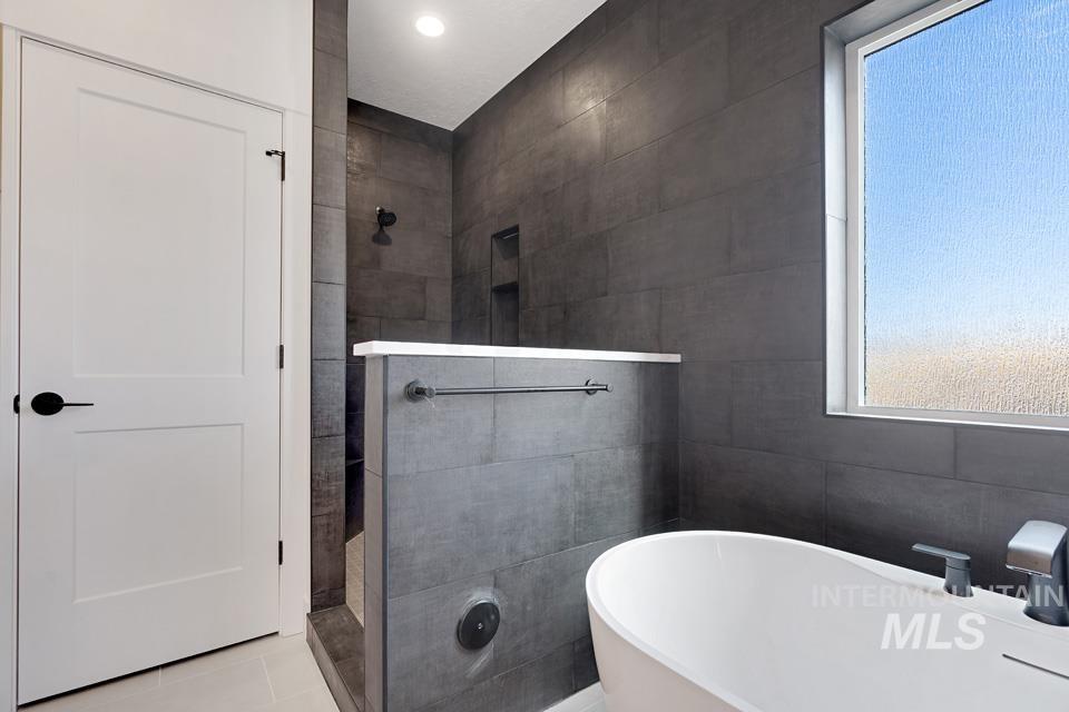 881 S Iowa Property Photo 34