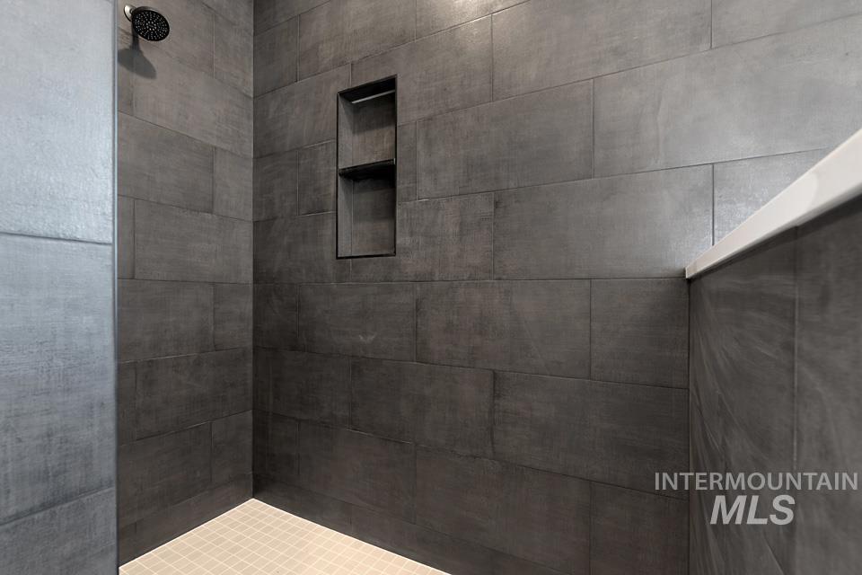 881 S Iowa Property Photo 36