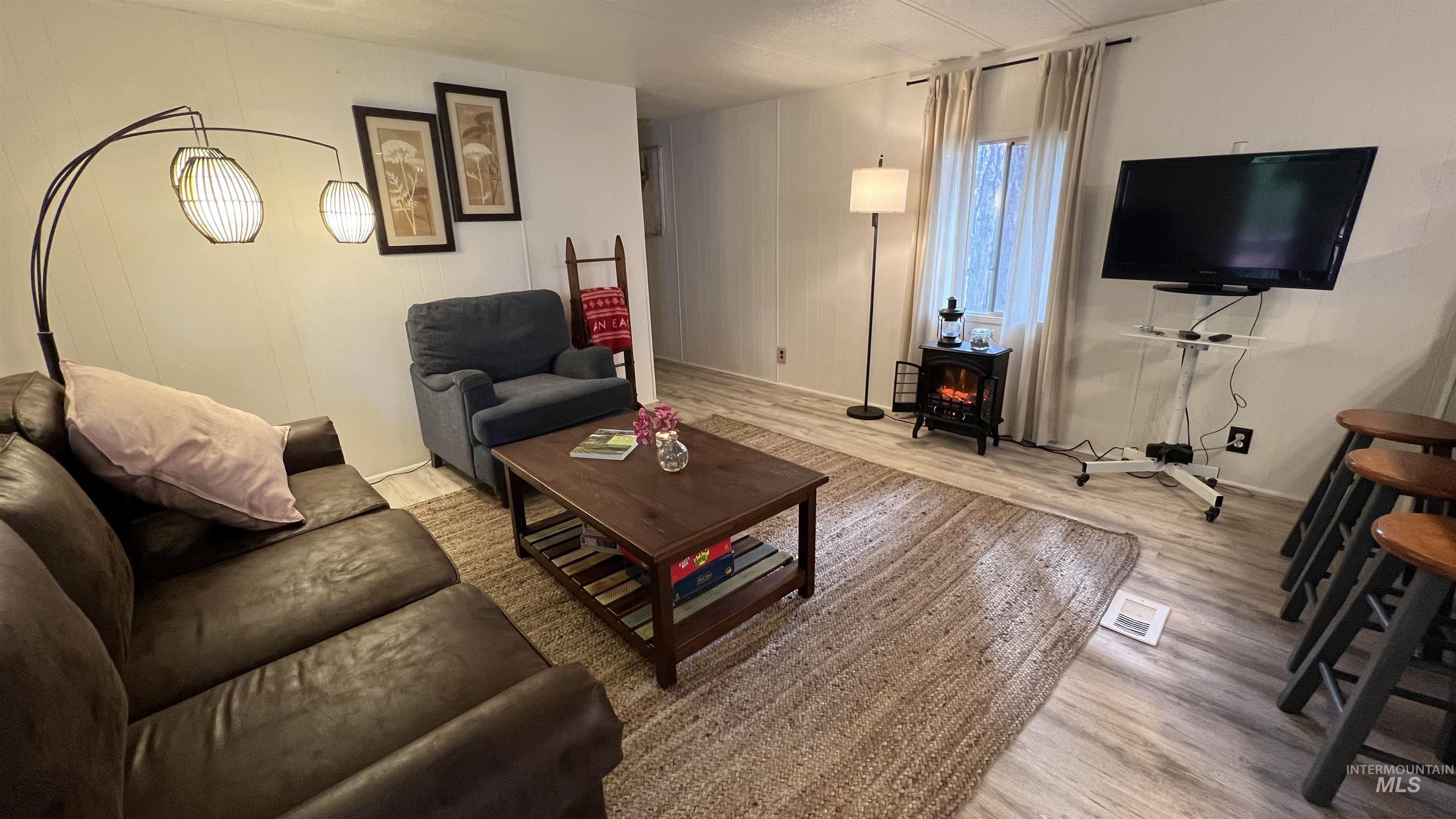 227 Holiday Dr Property Photo 17