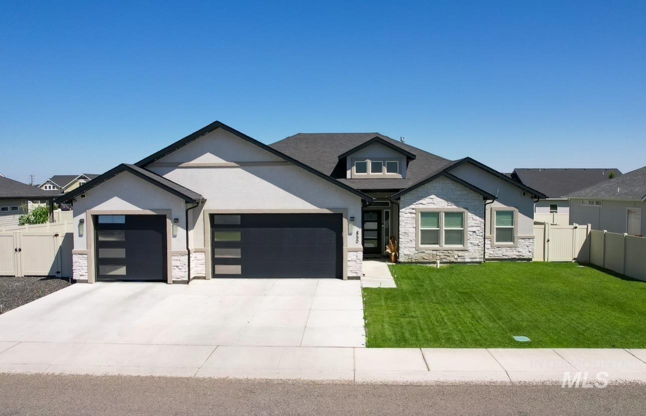 850 Broadmoor Avenue Property Photo 1