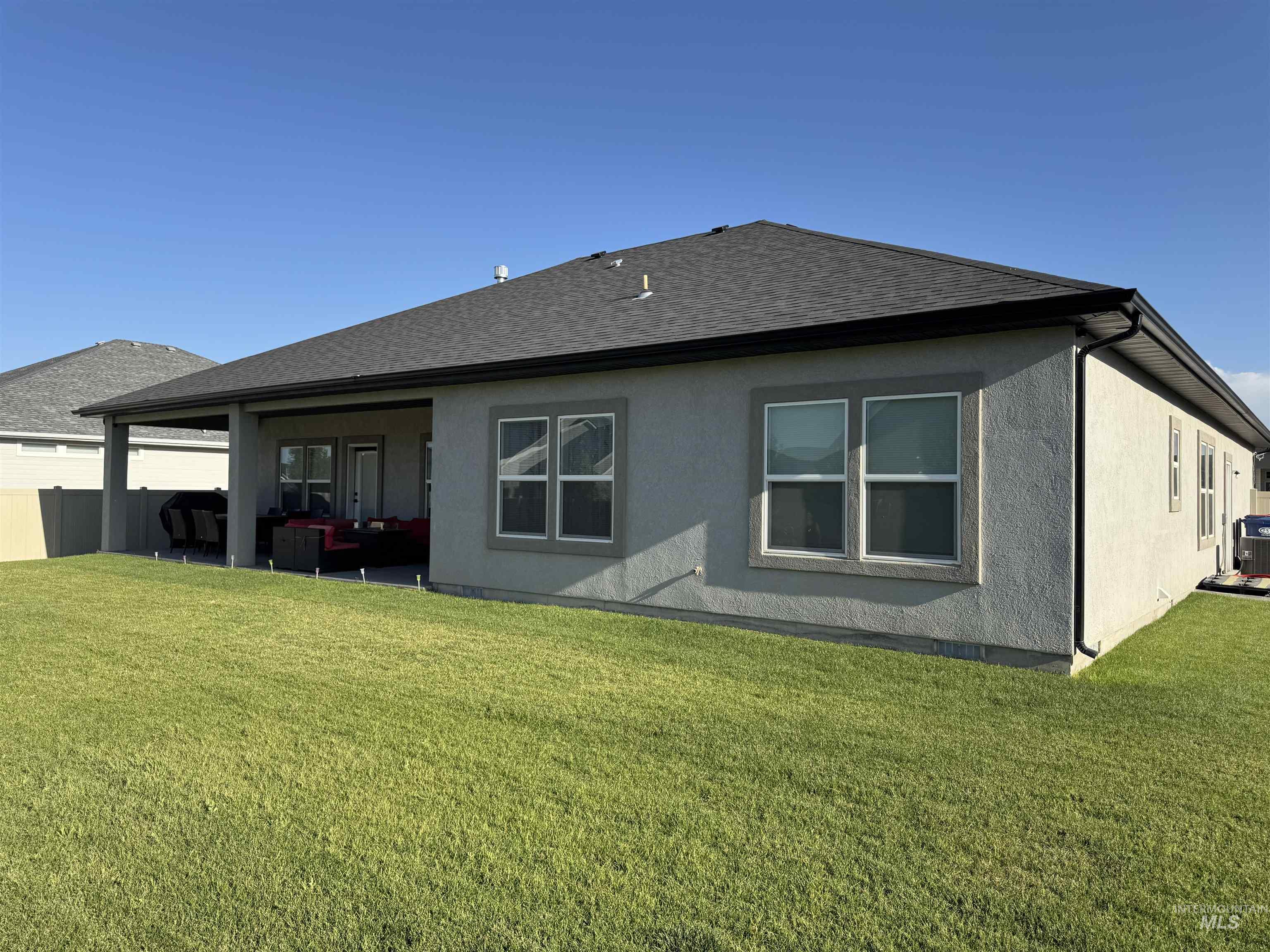 850 Broadmoor Avenue Property Photo 2