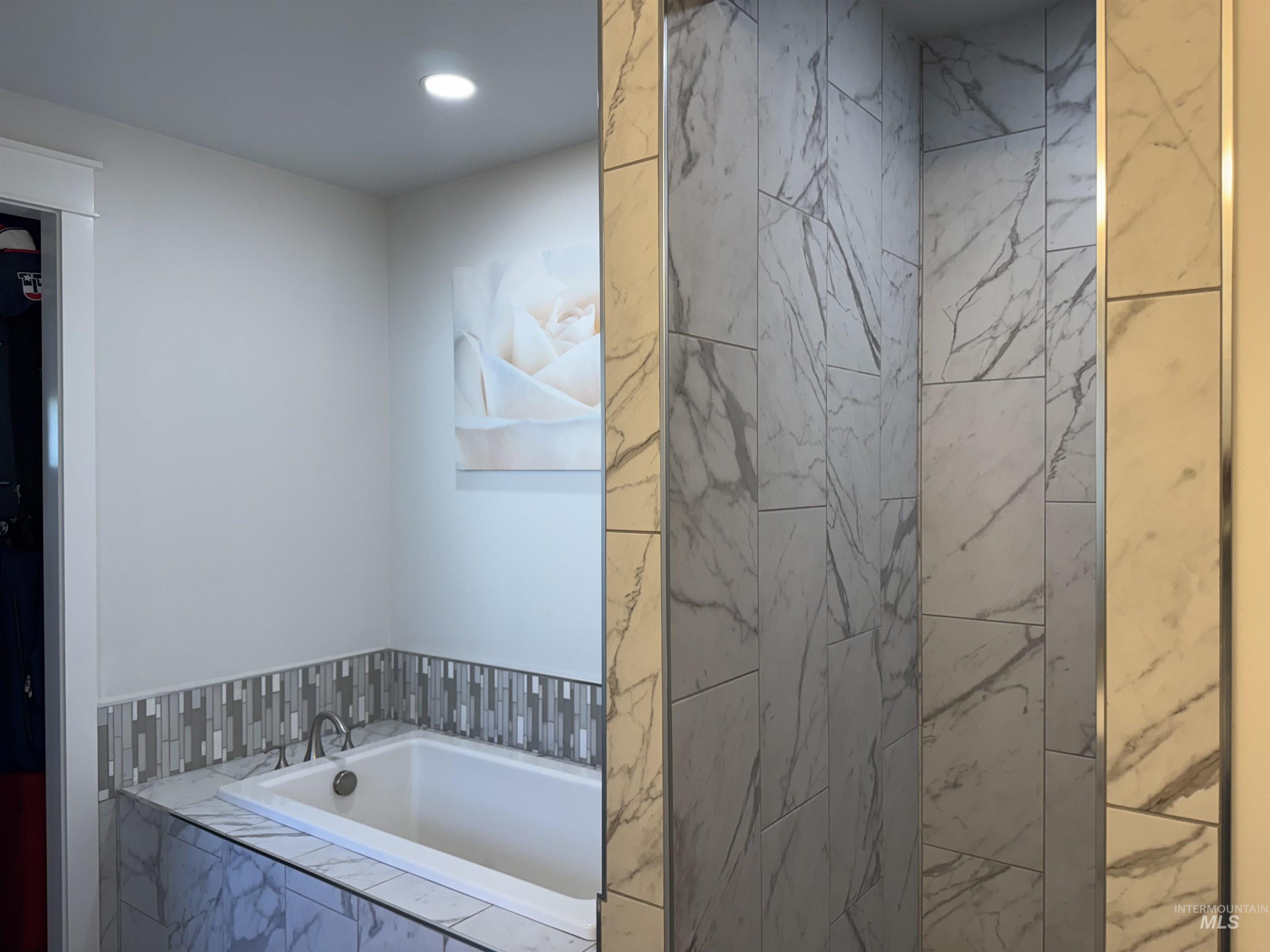 850 Broadmoor Avenue Property Photo 18