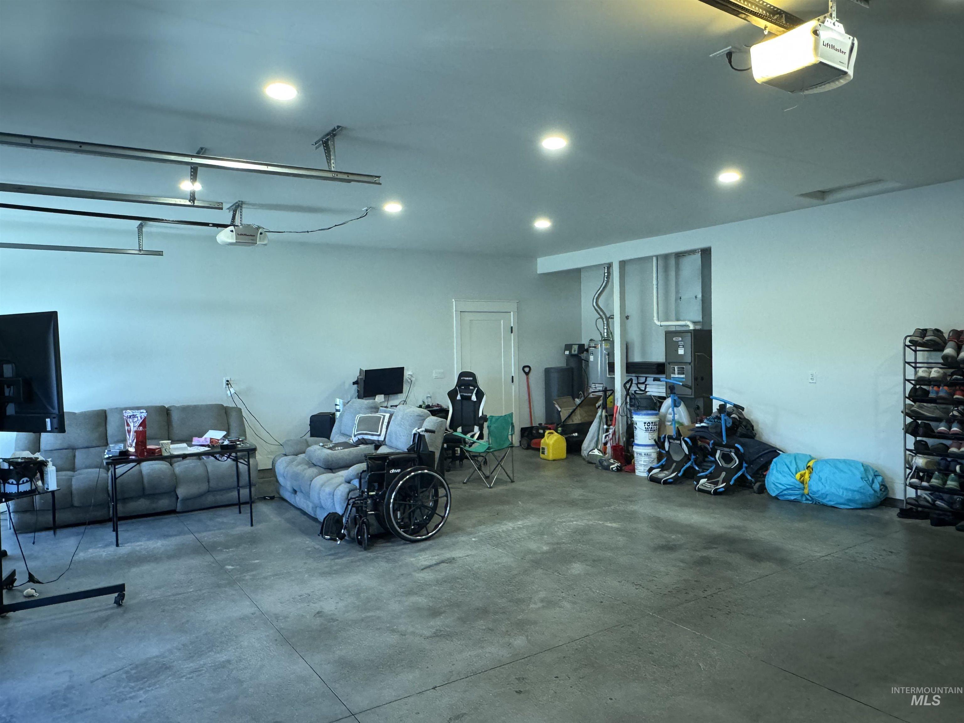 850 Broadmoor Avenue Property Photo 27