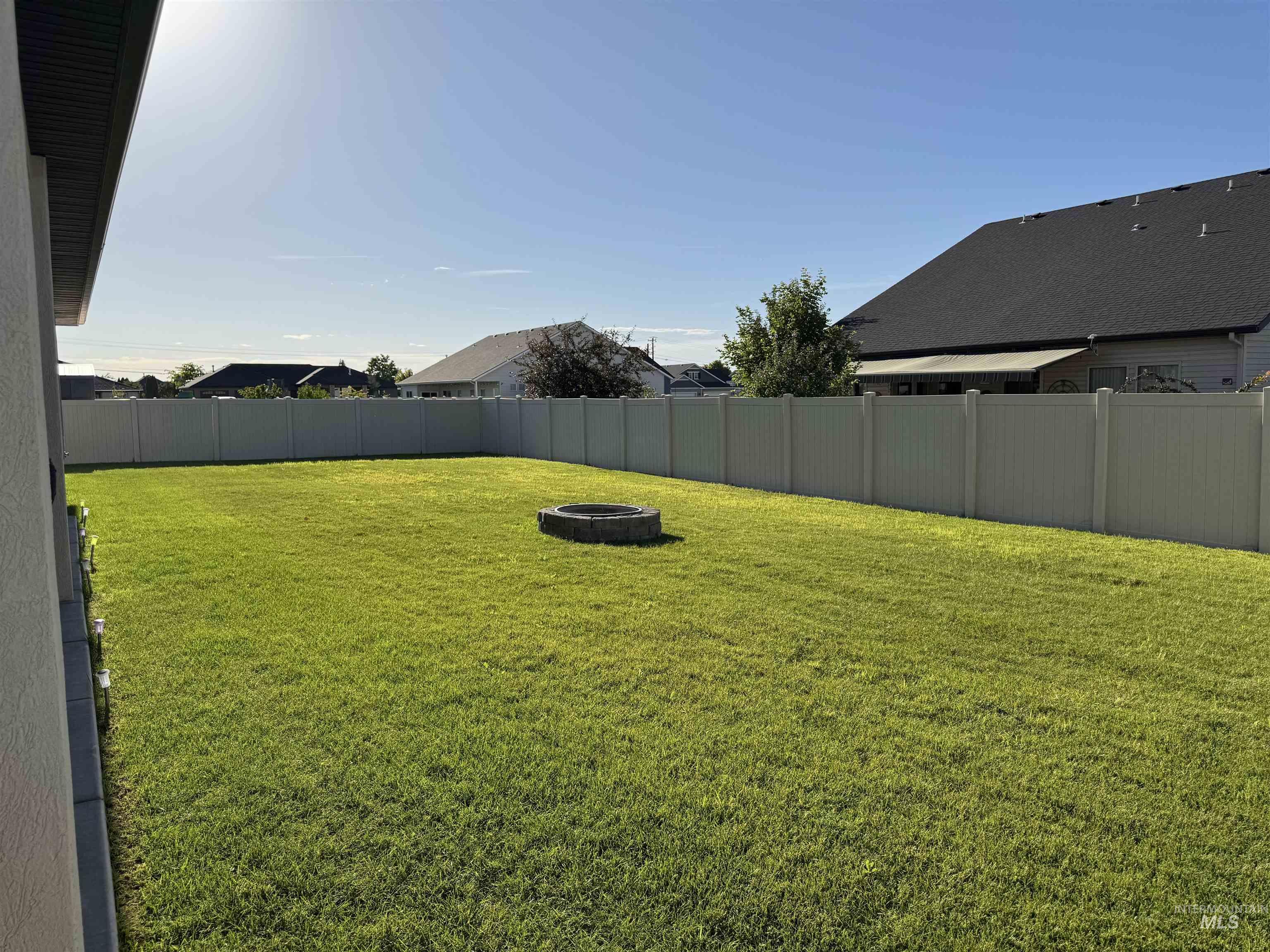 850 Broadmoor Avenue Property Photo 34