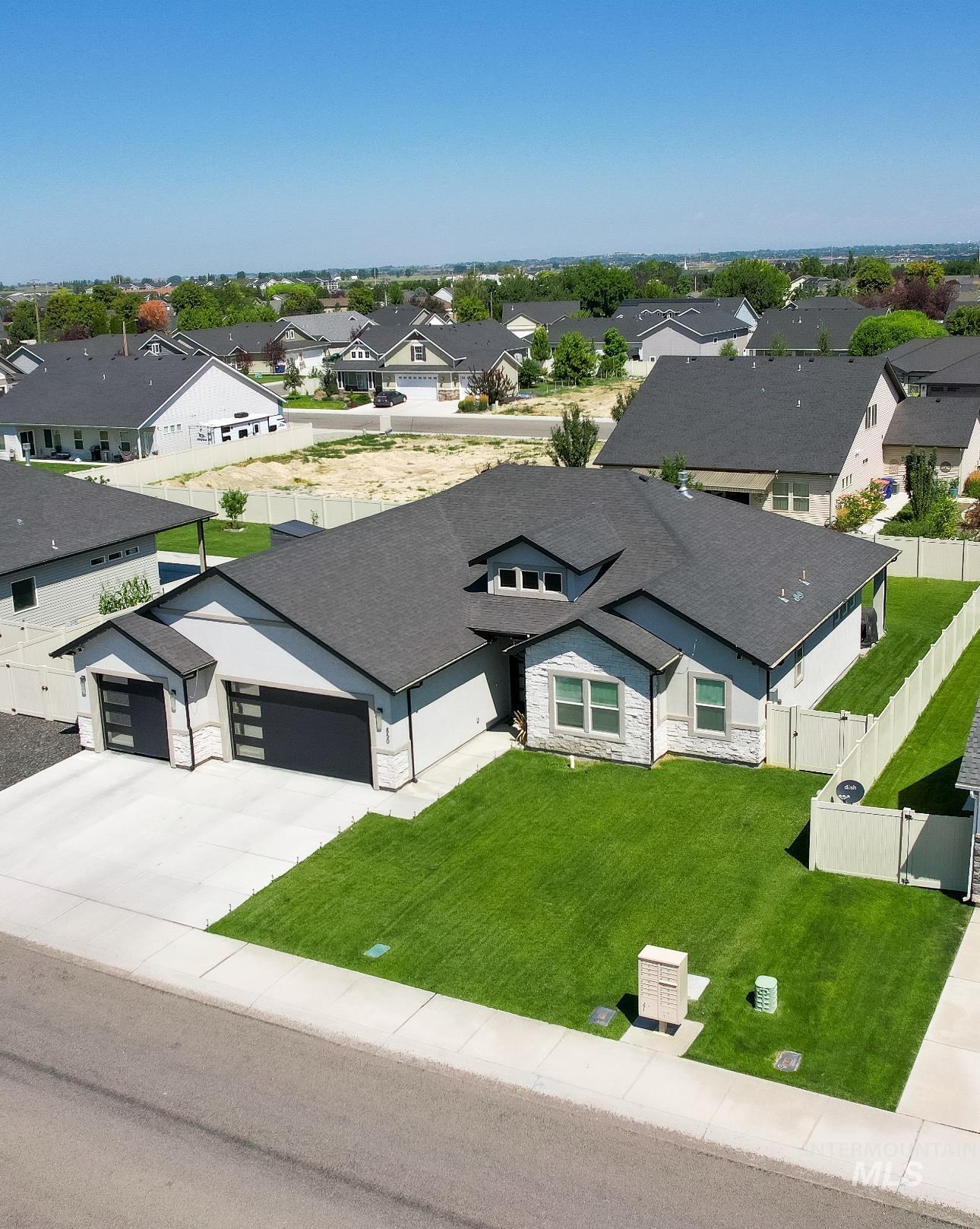 850 Broadmoor Avenue Property Photo 42