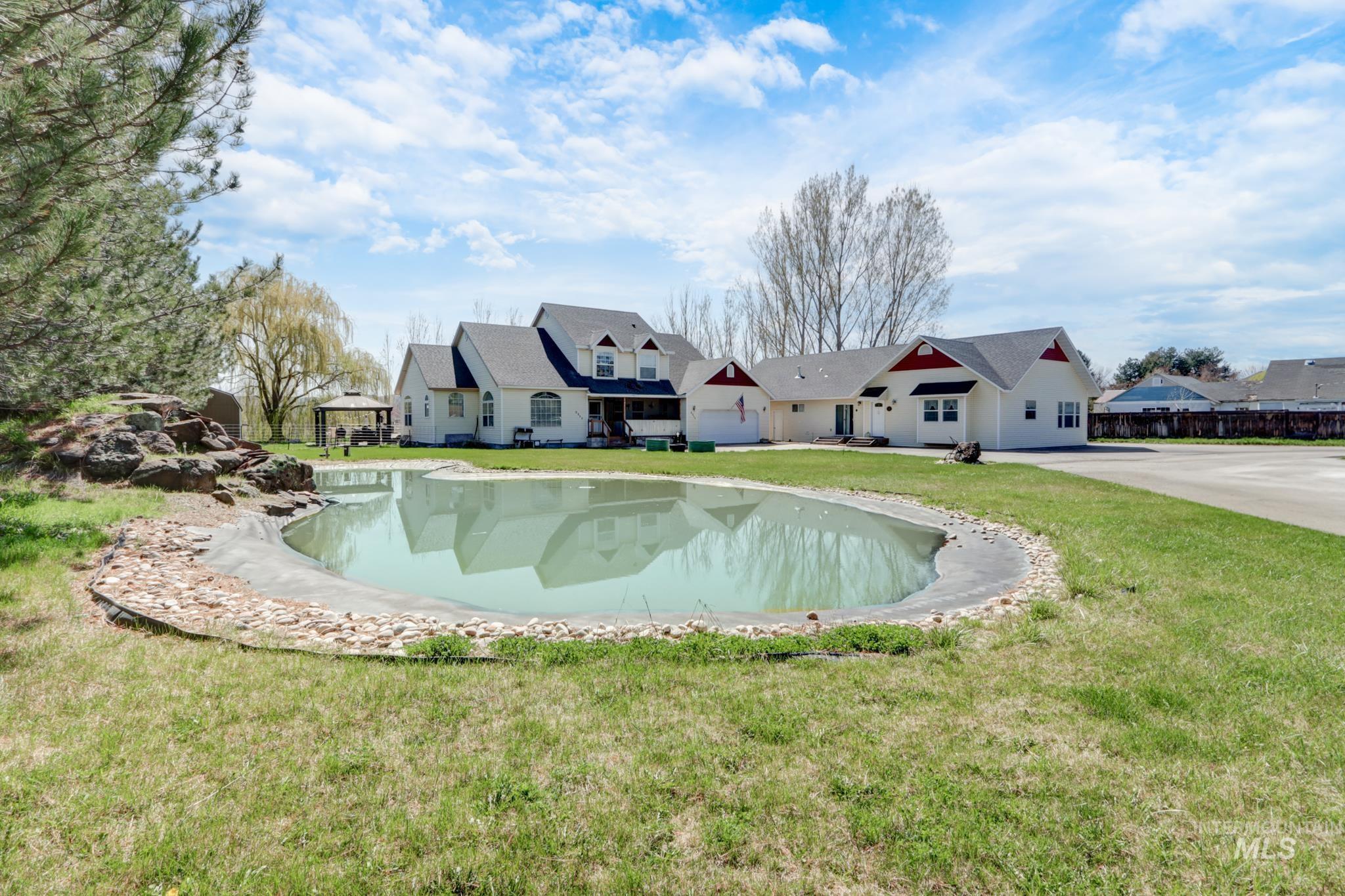 2211 Waterwheel Property Photo 3