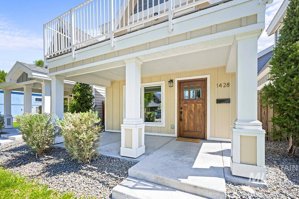 1428 S Euclid Ave Property Photo 3