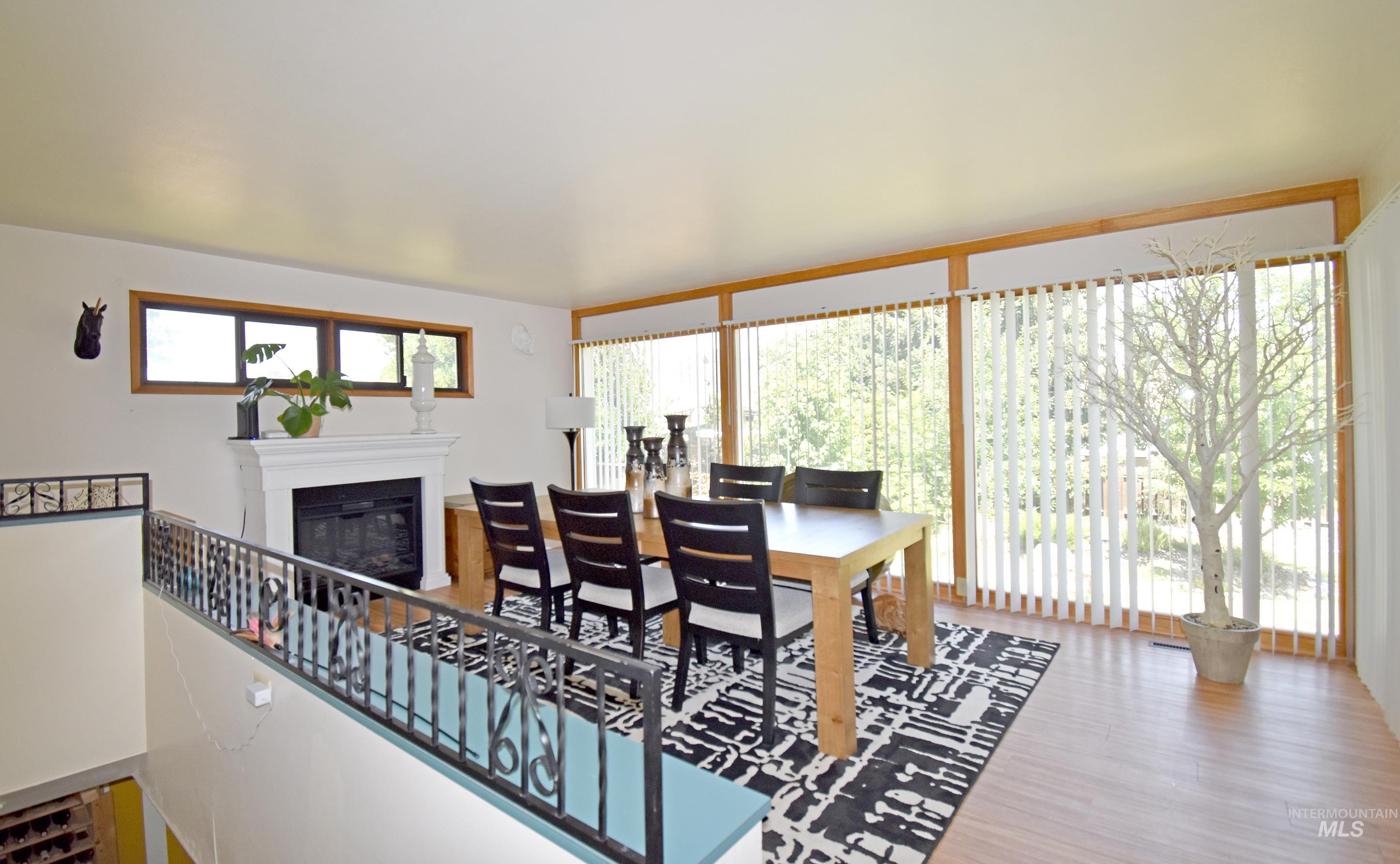2209 Sunset Drive Property Photo 8