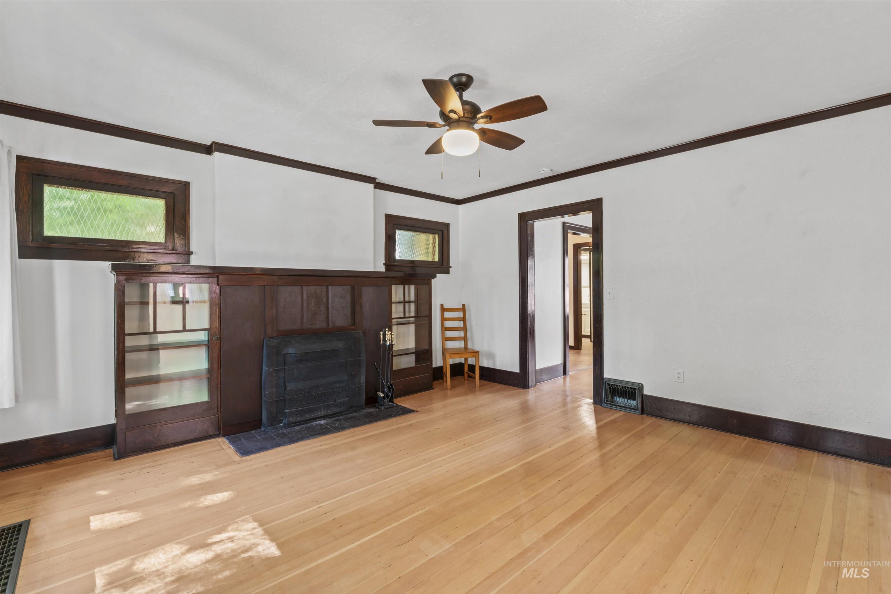 2015 & 2015 1/2 N 19th Property Photo 7