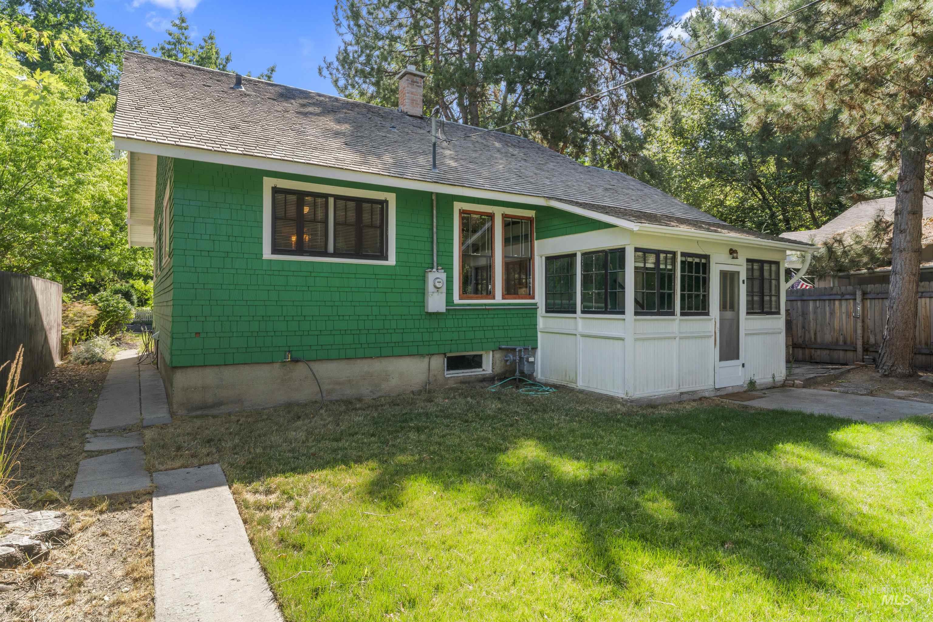 2015 & 2015 1/2 N 19th Property Photo 30